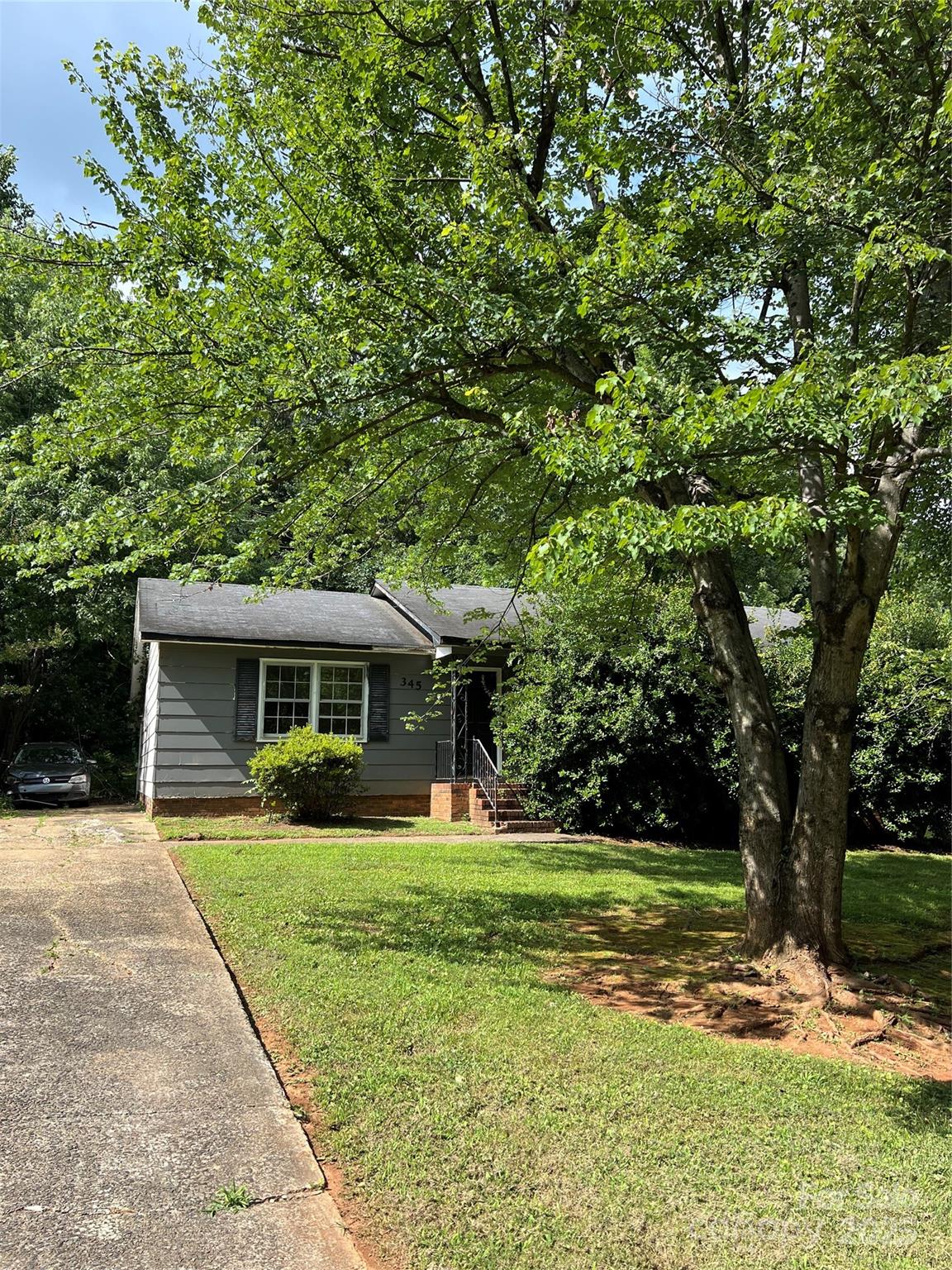 345 Retnuh Drive Property Photo 1