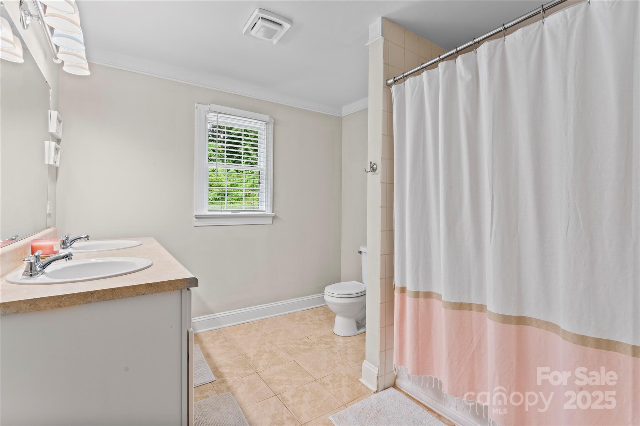 106 Brookmeade Drive Property Photo 20