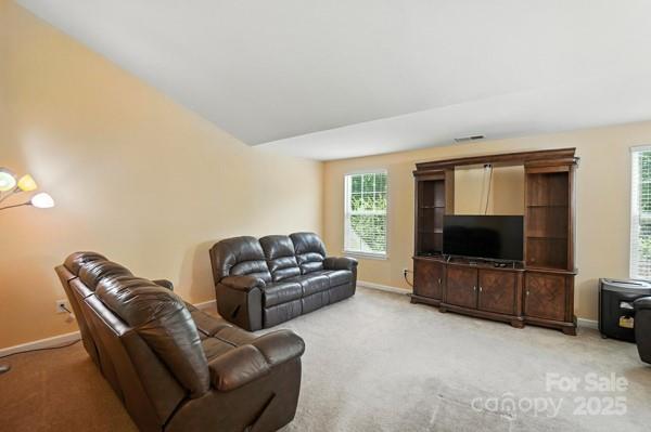 1362 Rosemont Drive Property Photo 20
