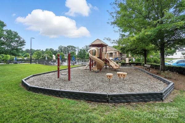 1362 Rosemont Drive Property Photo 42