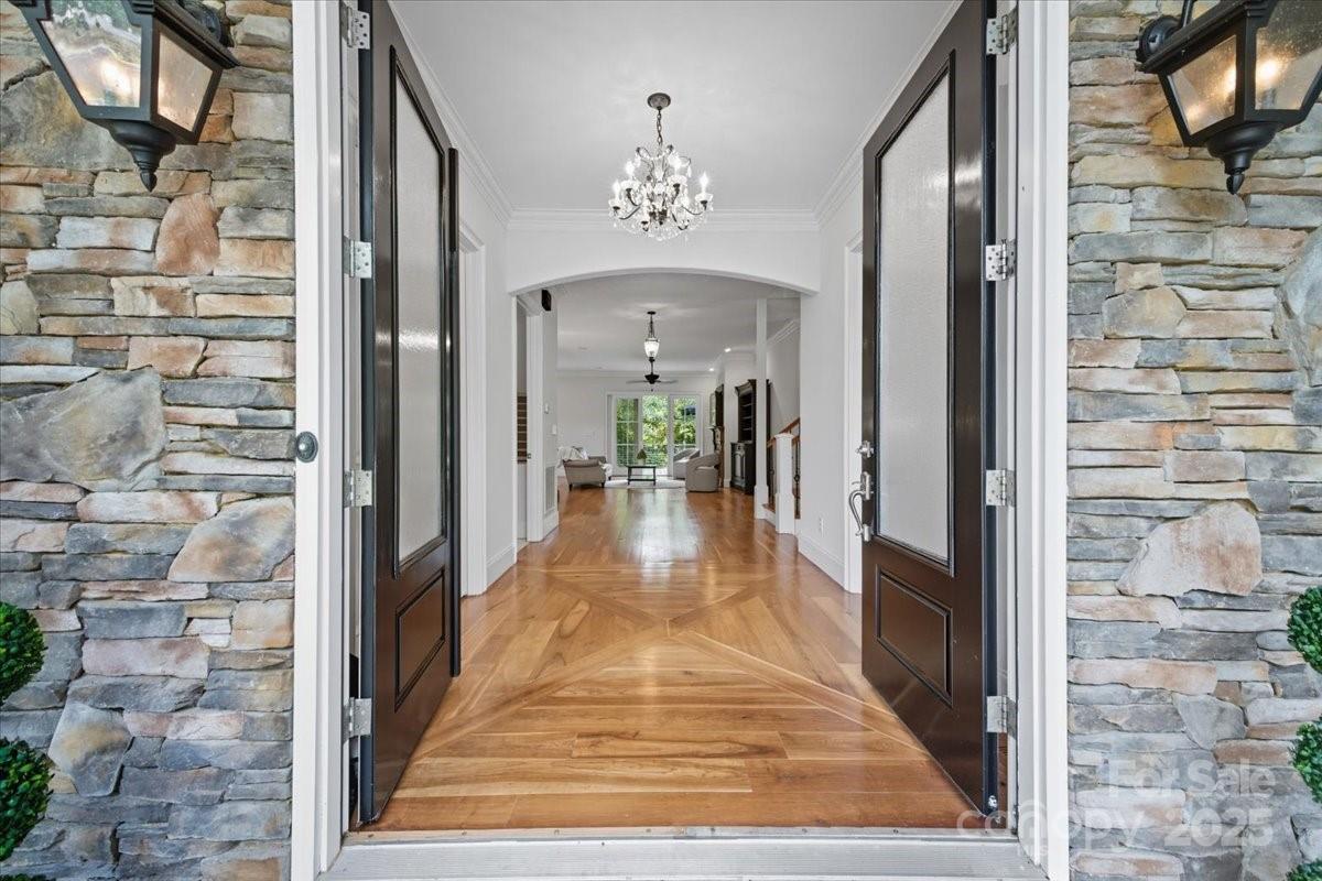 7967 Glen Abbey Circle Property Photo 2