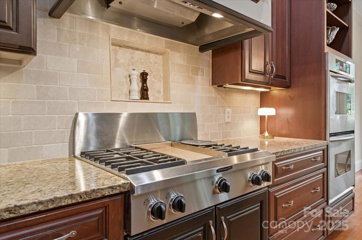 7967 Glen Abbey Circle Property Photo 15