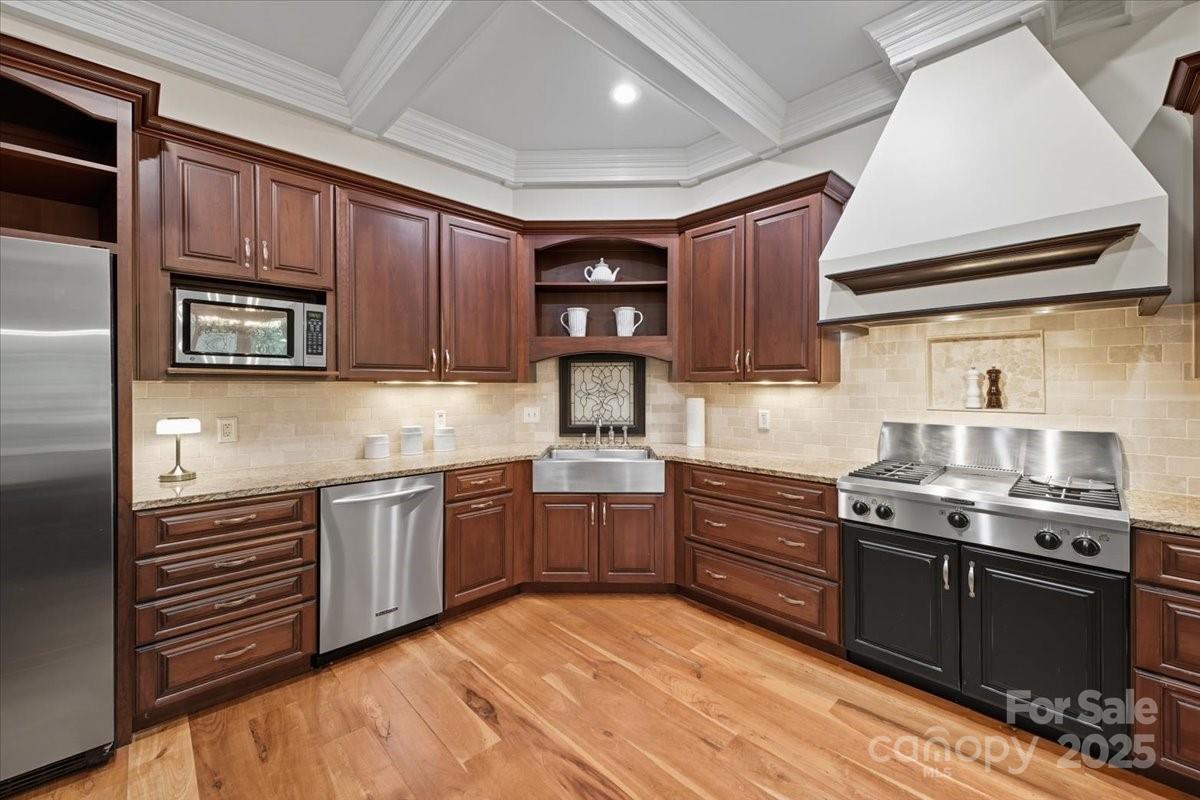 7967 Glen Abbey Circle Property Photo 16