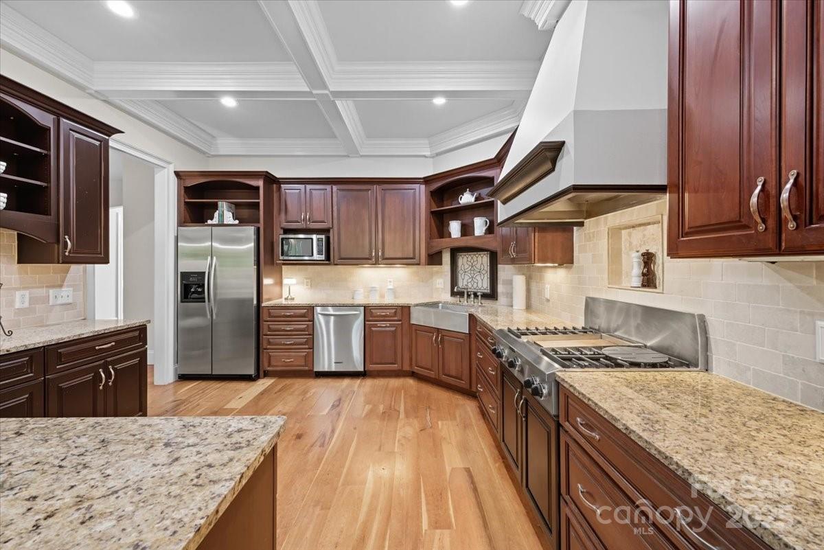 7967 Glen Abbey Circle Property Photo 17