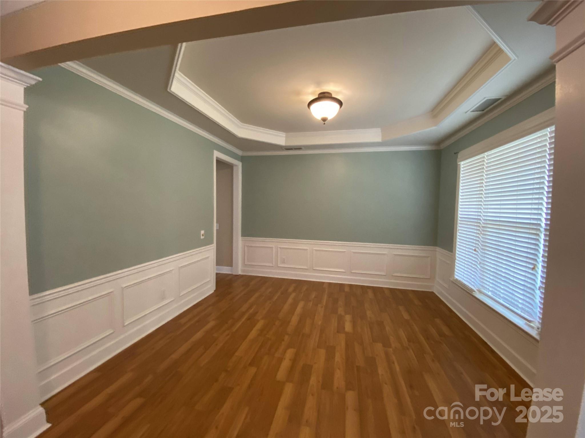 10234 Chilvary Drive Property Photo 3