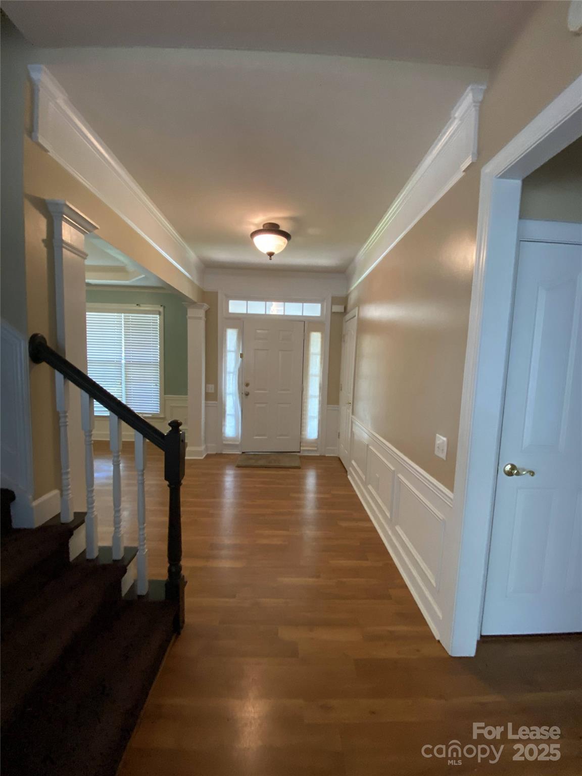 10234 Chilvary Drive Property Photo 4