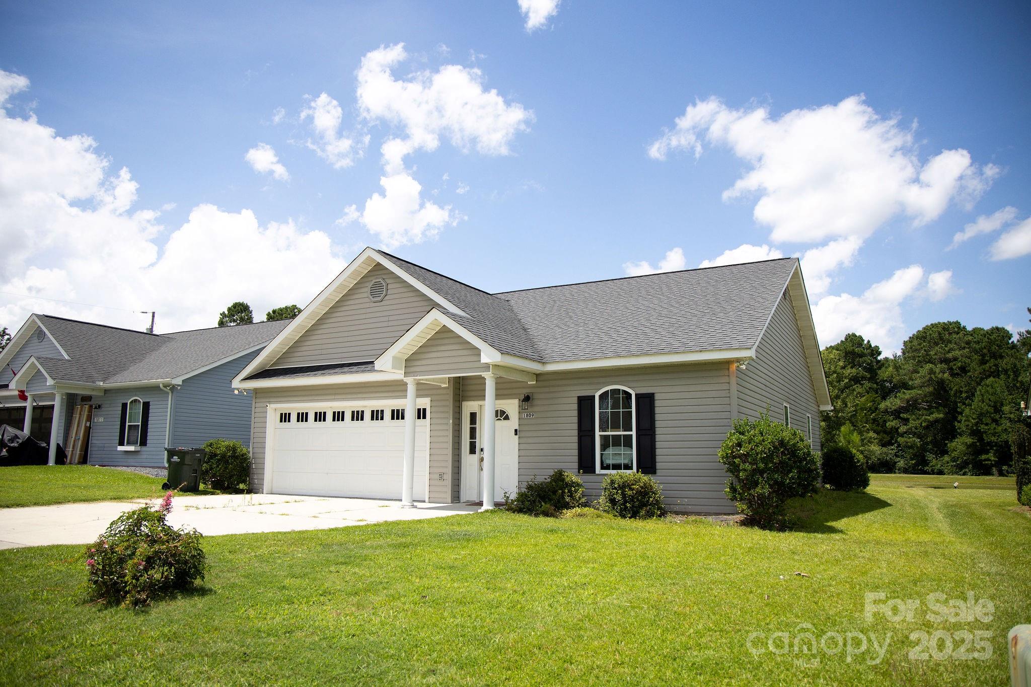 1809 Samantha Place Property Photo 1