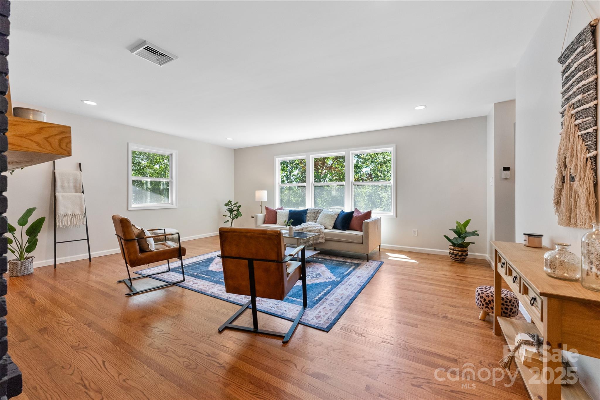 16 Graystone Road Property Photo 7