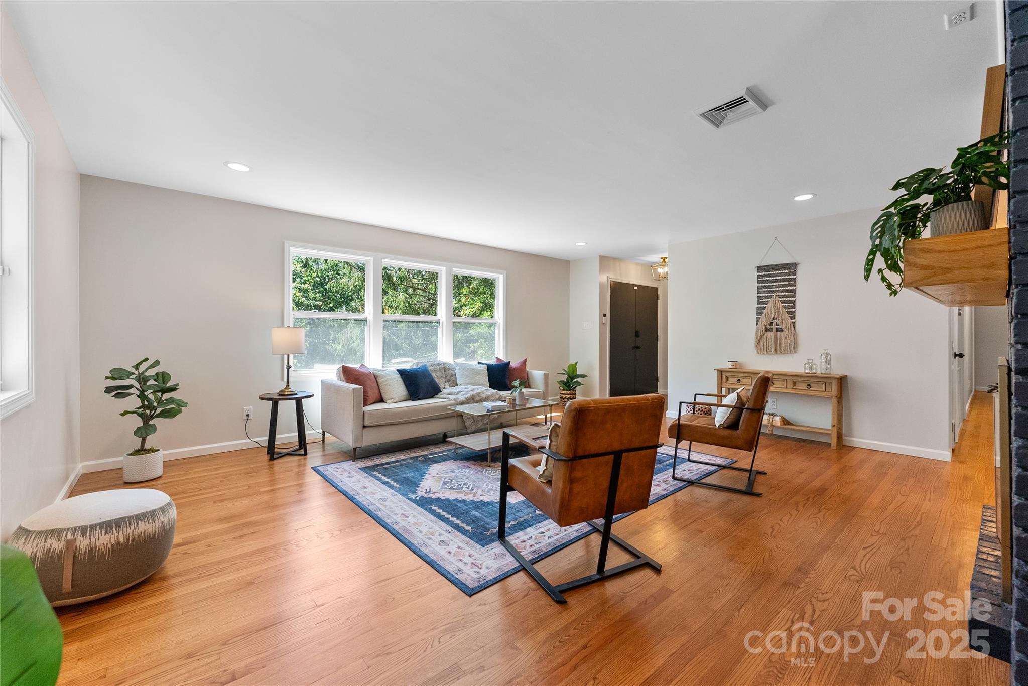 16 Graystone Road Property Photo 8