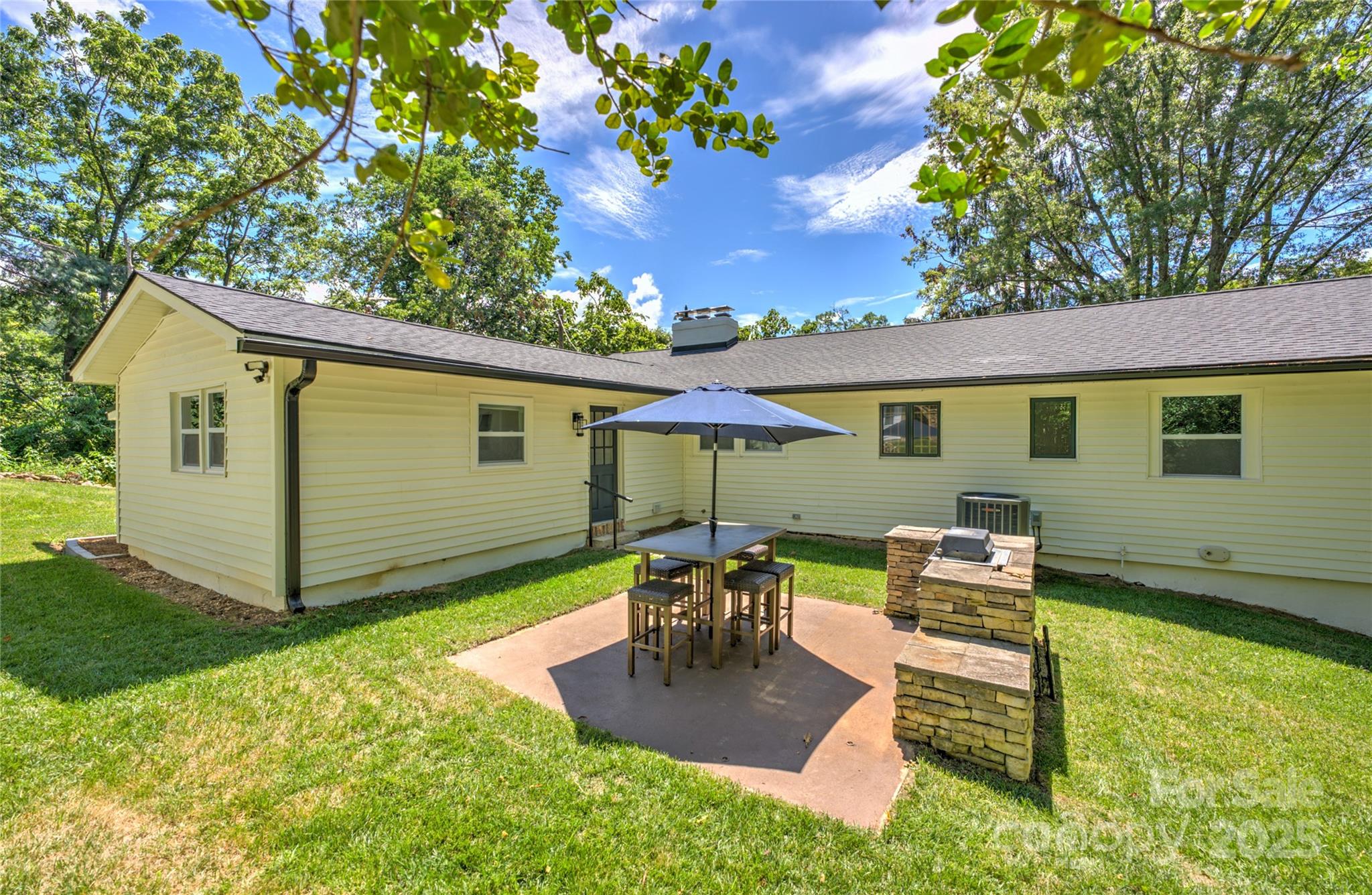 16 Graystone Road Property Photo 28