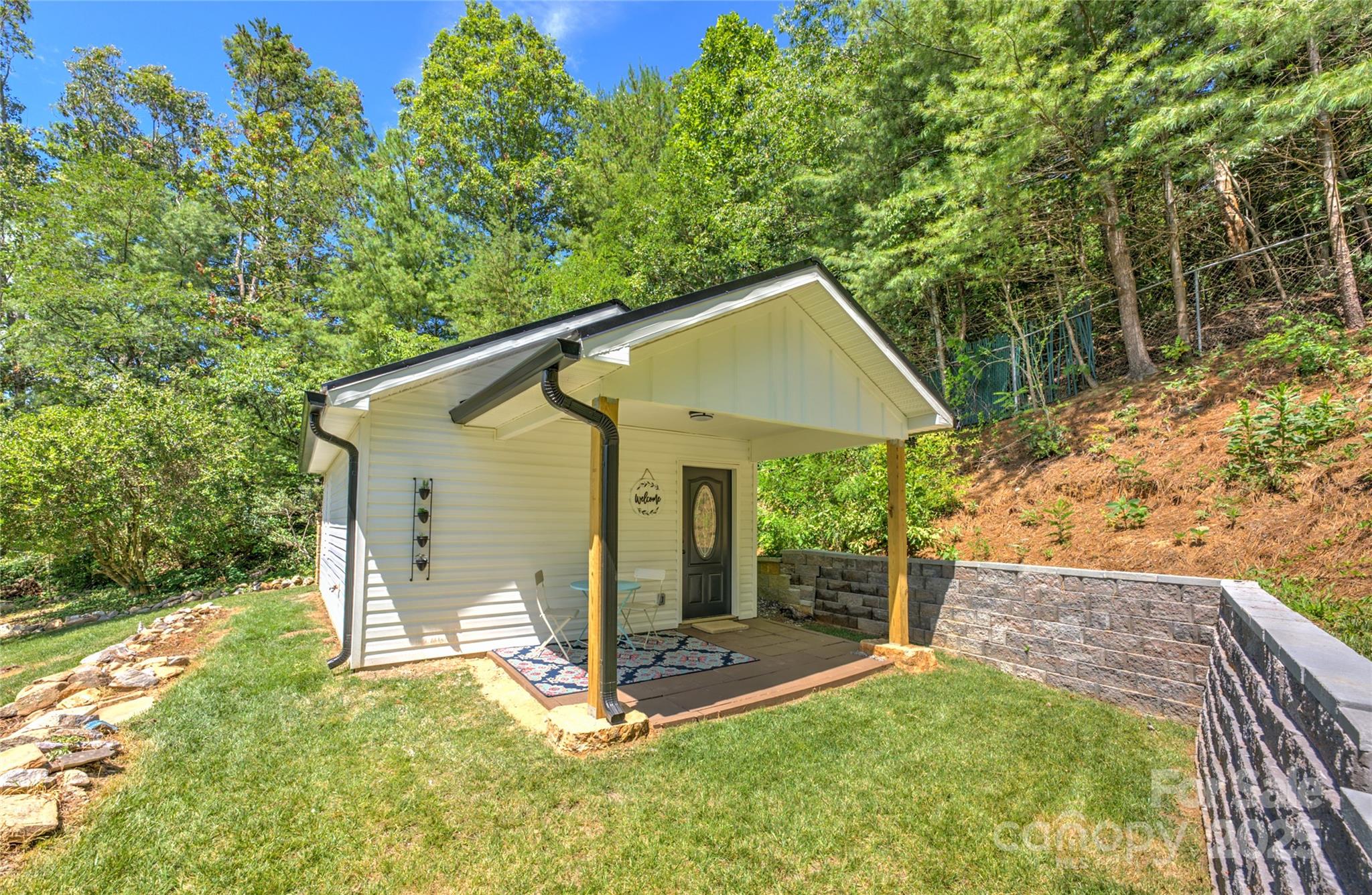 16 Graystone Road Property Photo 29