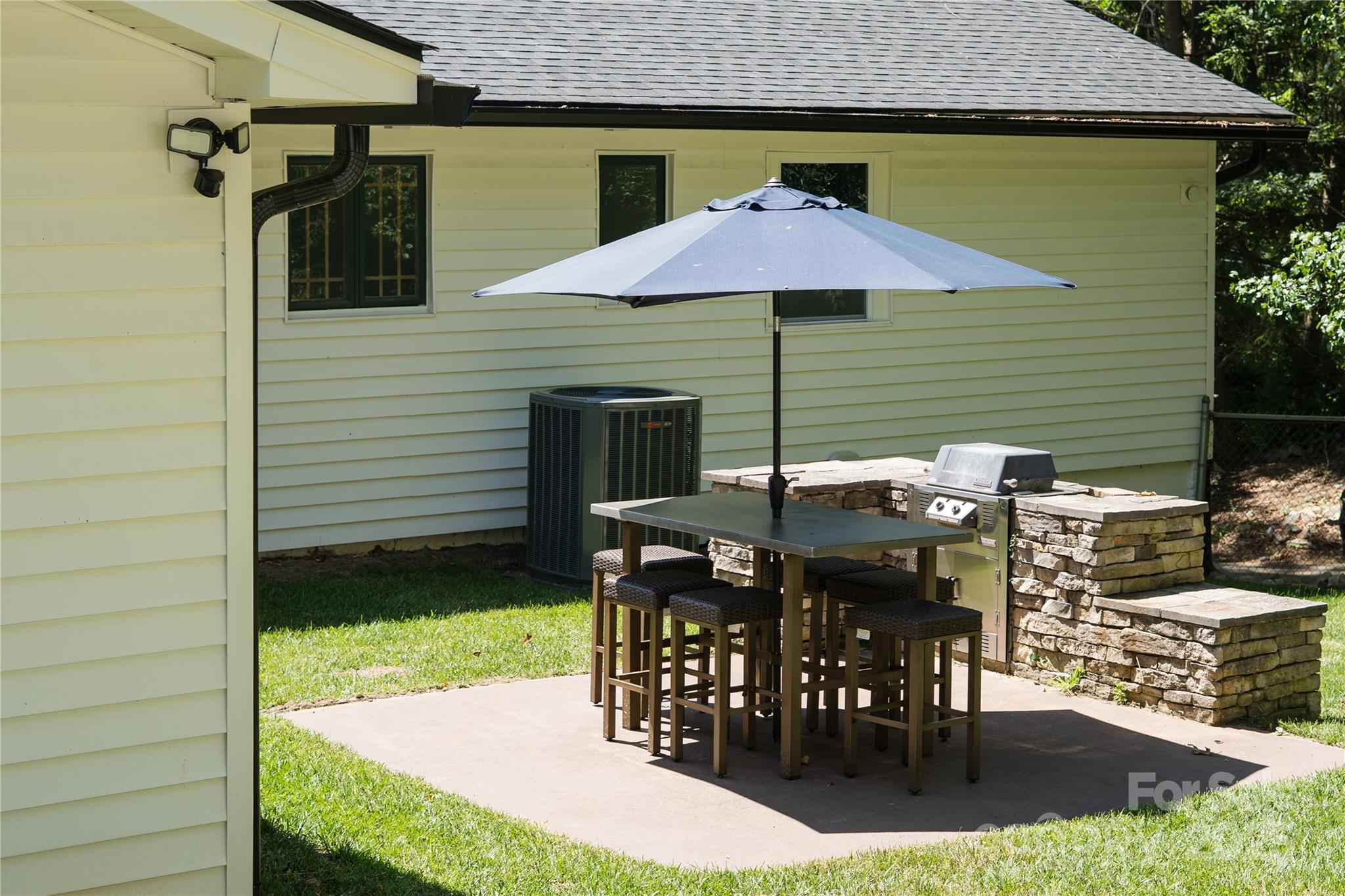 16 Graystone Road Property Photo 37