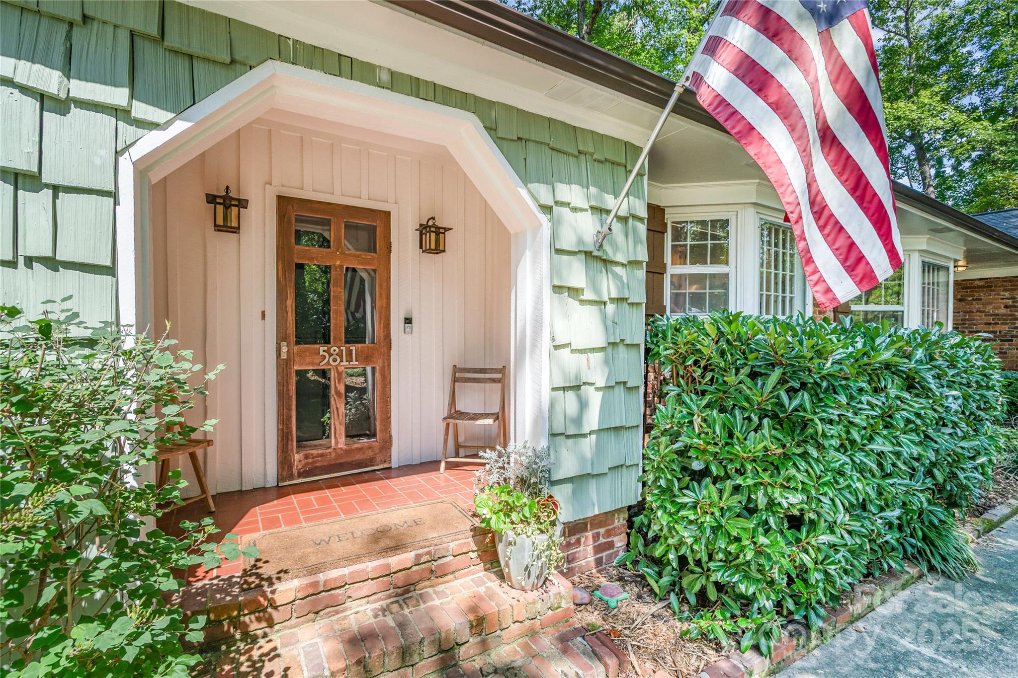 5811 Doncaster Drive Property Photo 4