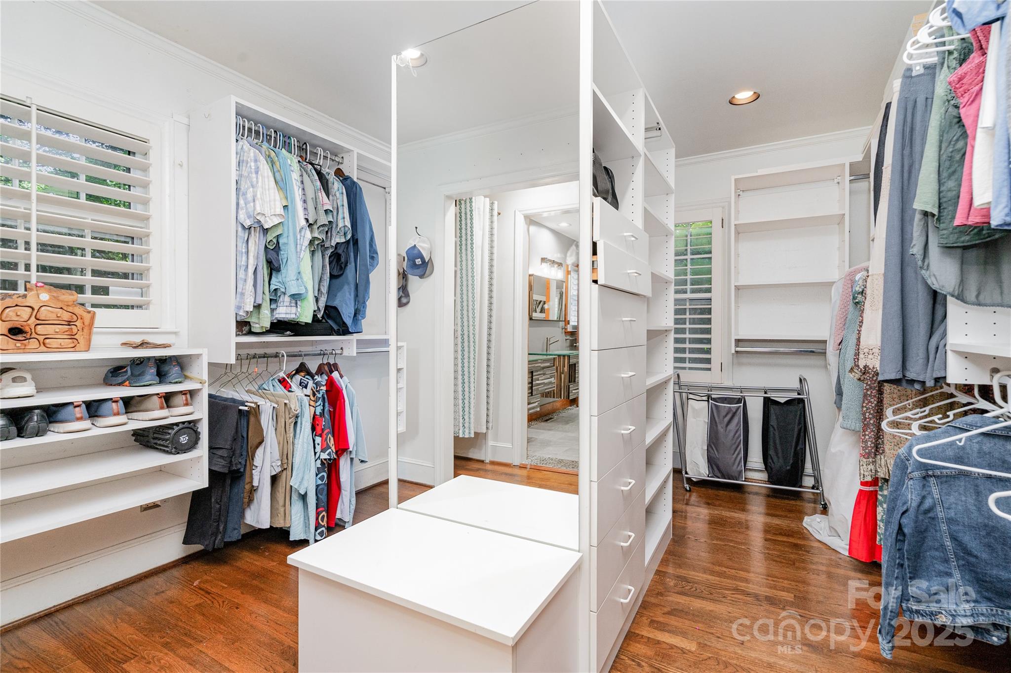 5811 Doncaster Drive Property Photo 22