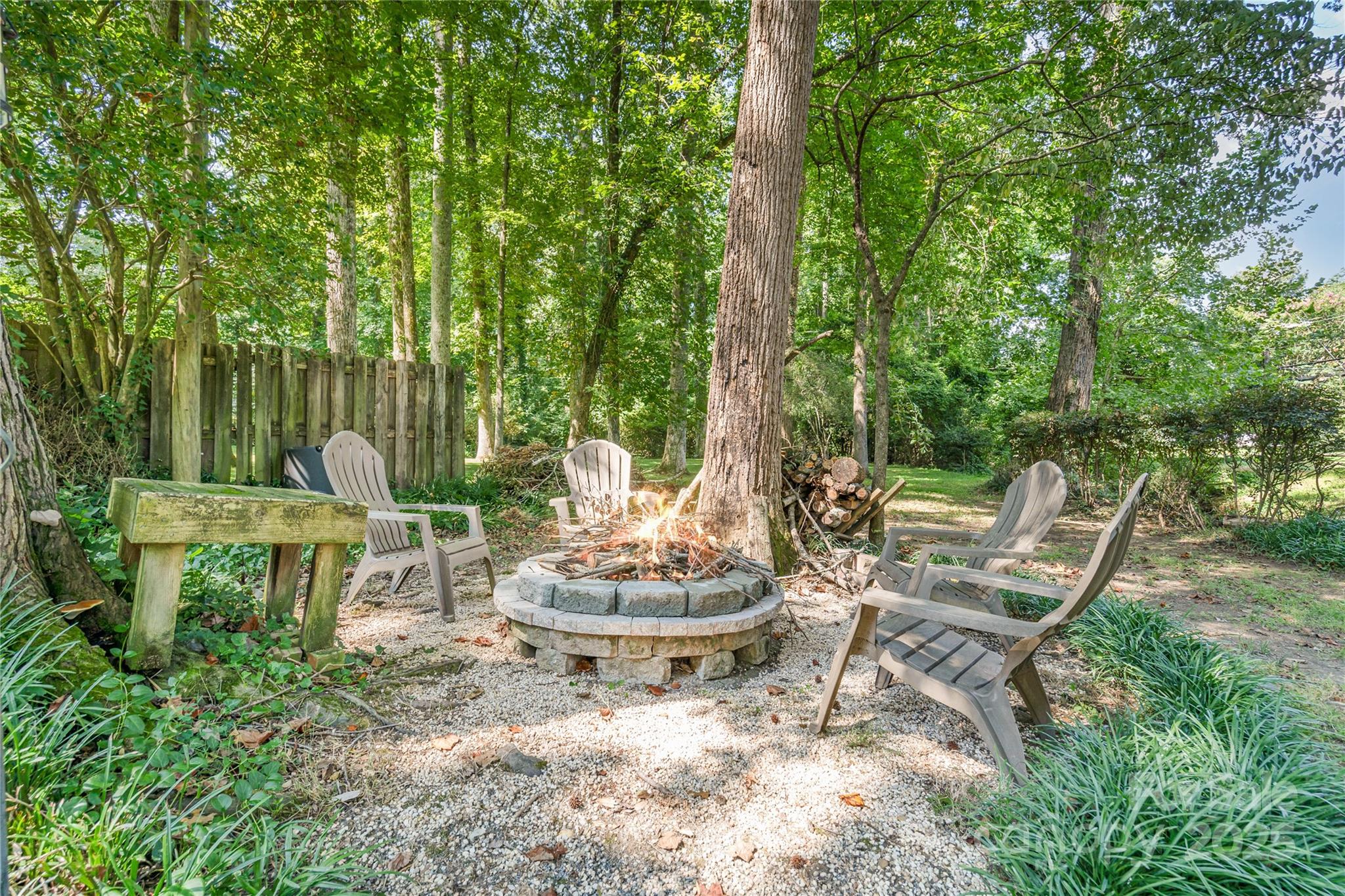 5811 Doncaster Drive Property Photo 32