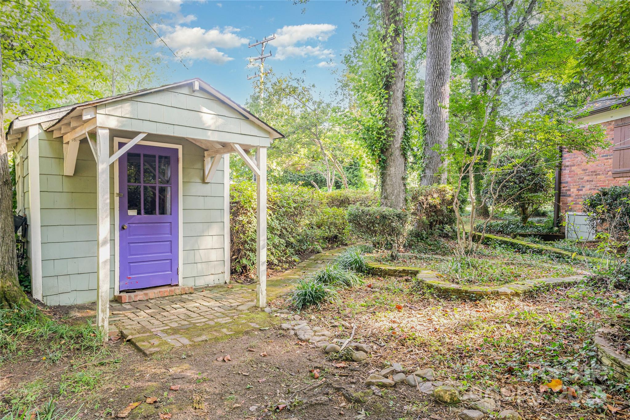 5811 Doncaster Drive Property Photo 35