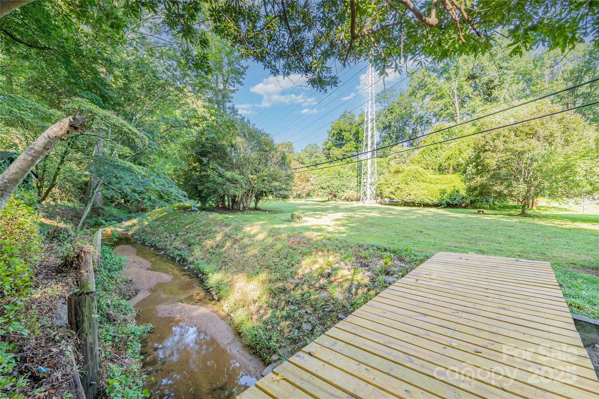 5811 Doncaster Drive Property Photo 37