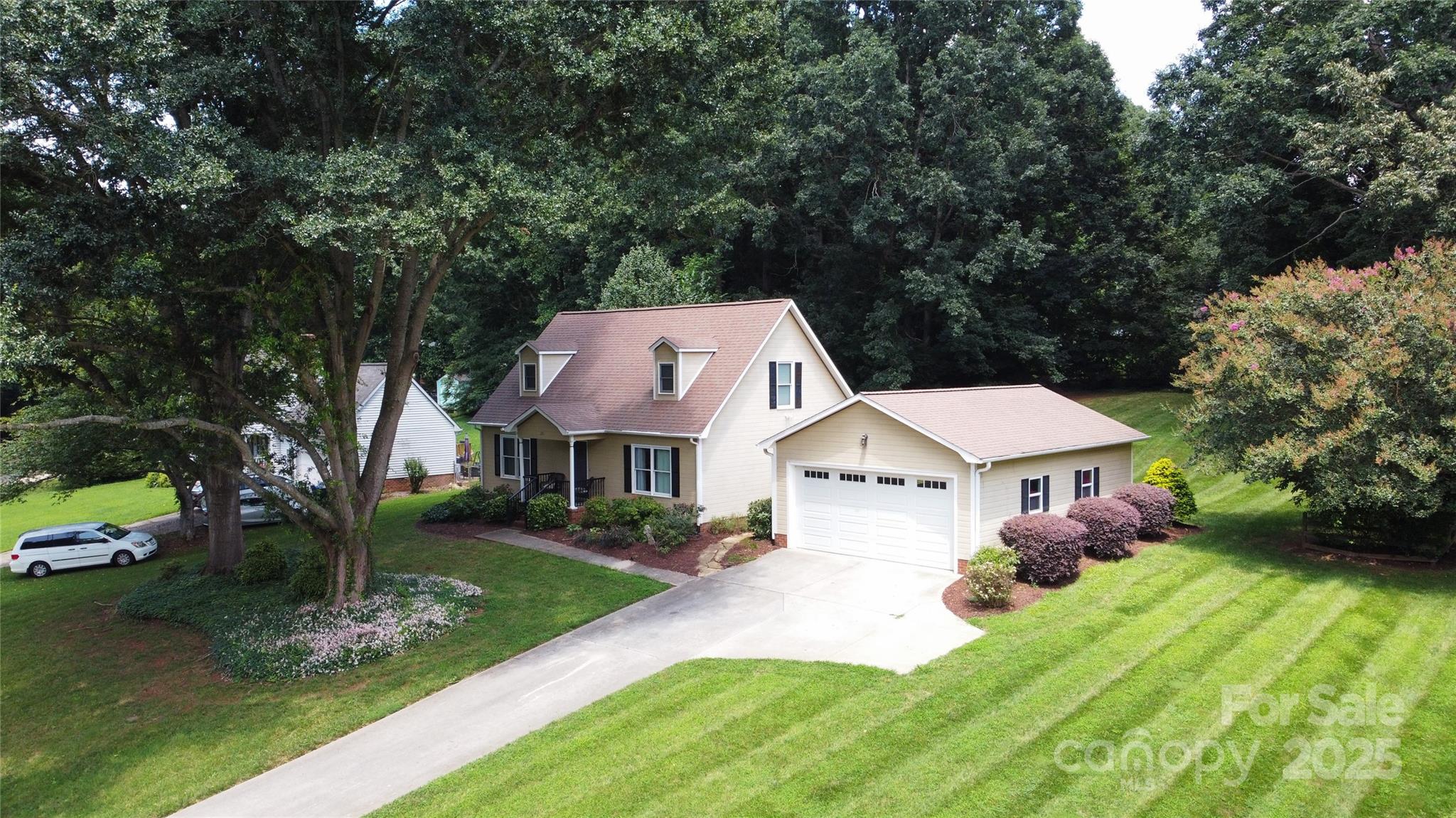 231 Castle Creek Road Property Photo 1