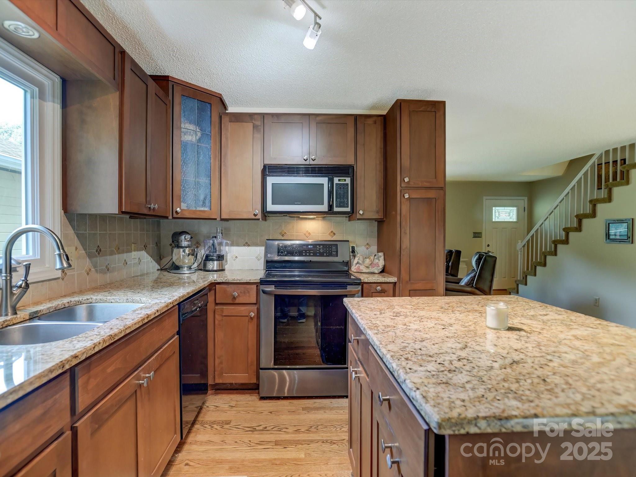 231 Castle Creek Road Property Photo 11