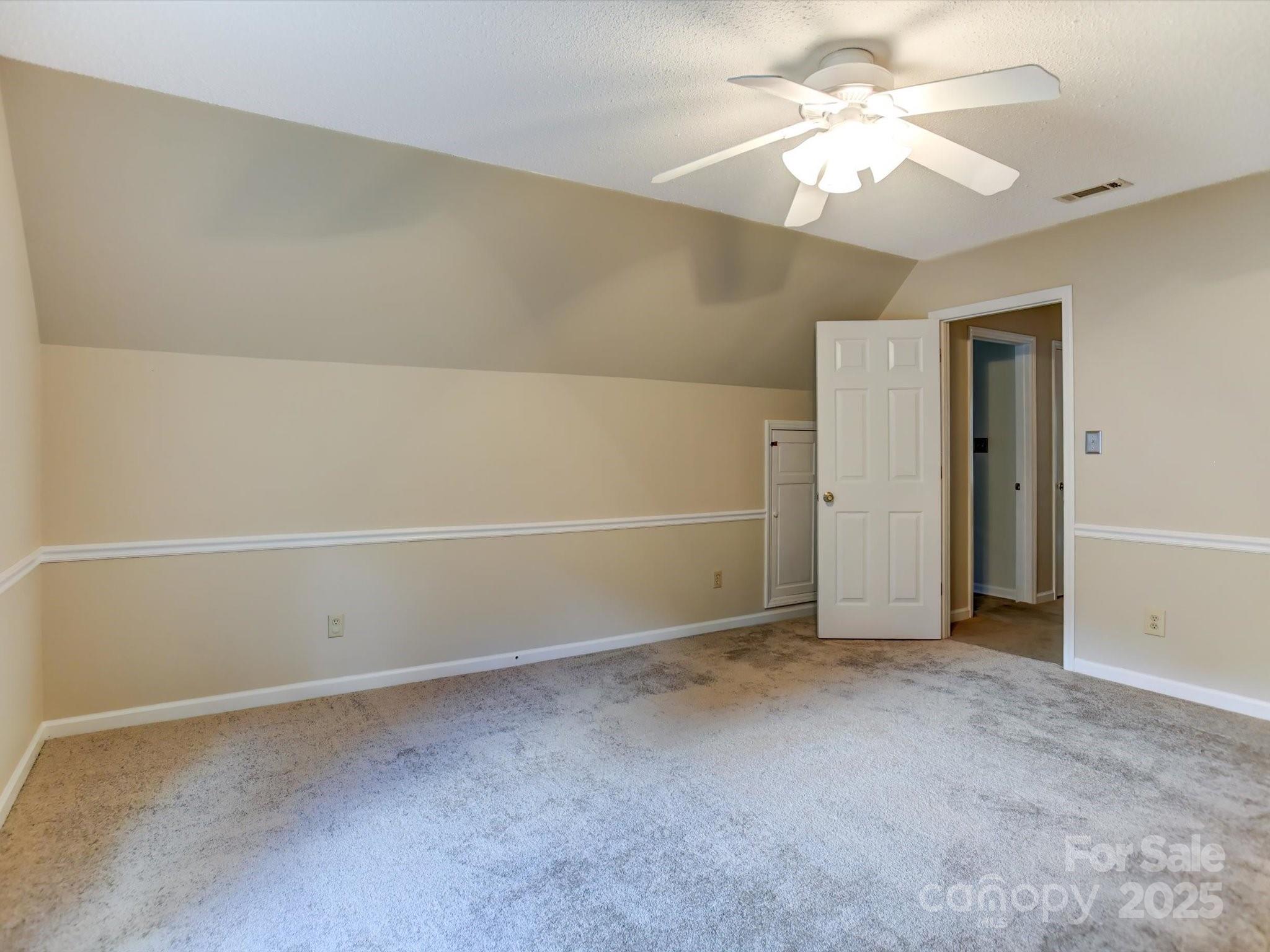 231 Castle Creek Road Property Photo 33