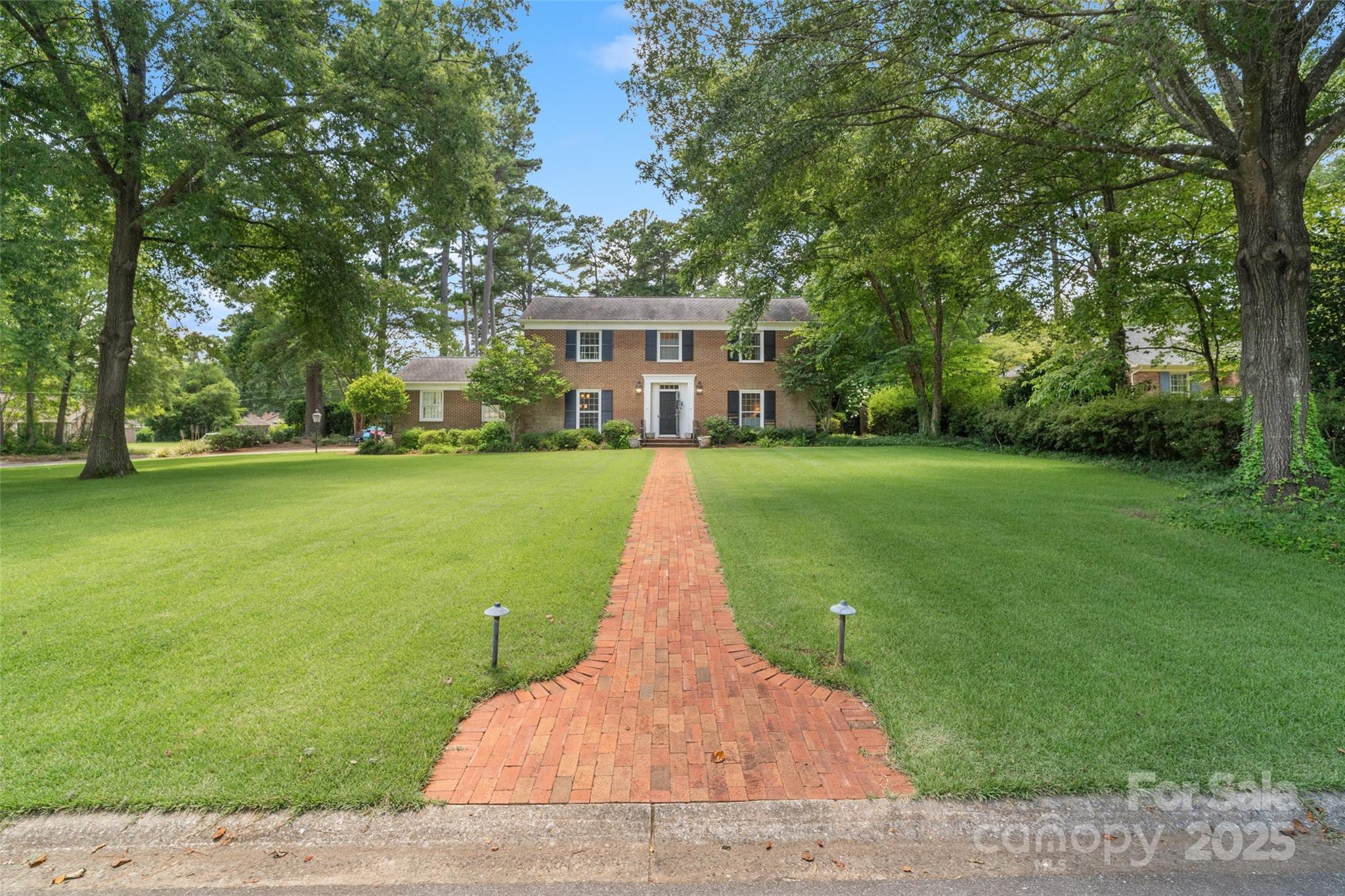 1545 Granville Road Property Photo 2