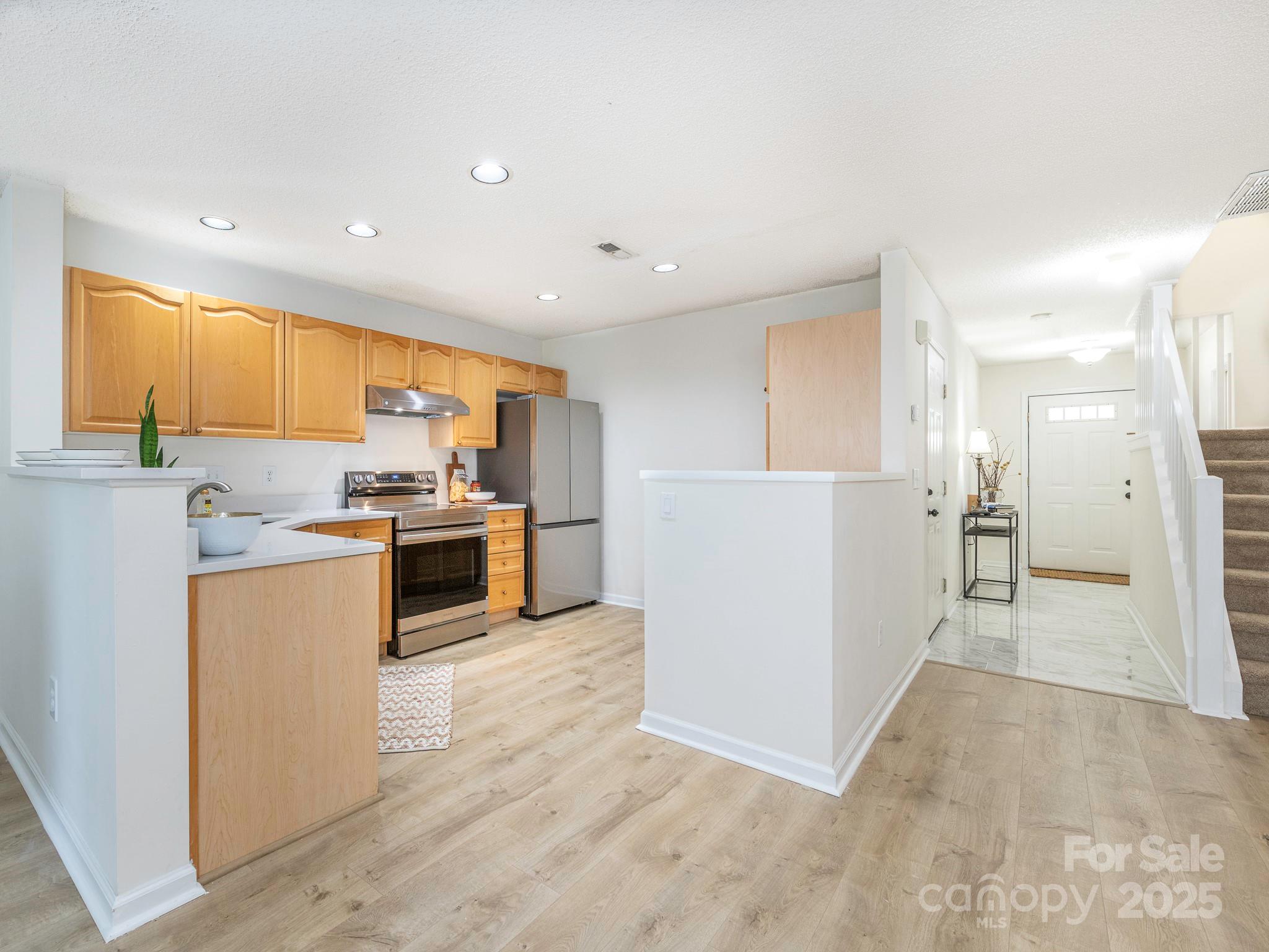 9327 Timothy Court Property Photo 17