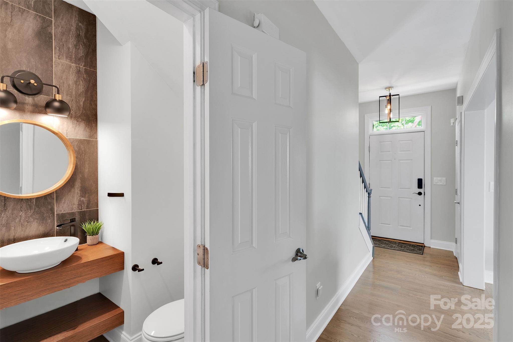 13516 Honeytree Lane Property Photo 11
