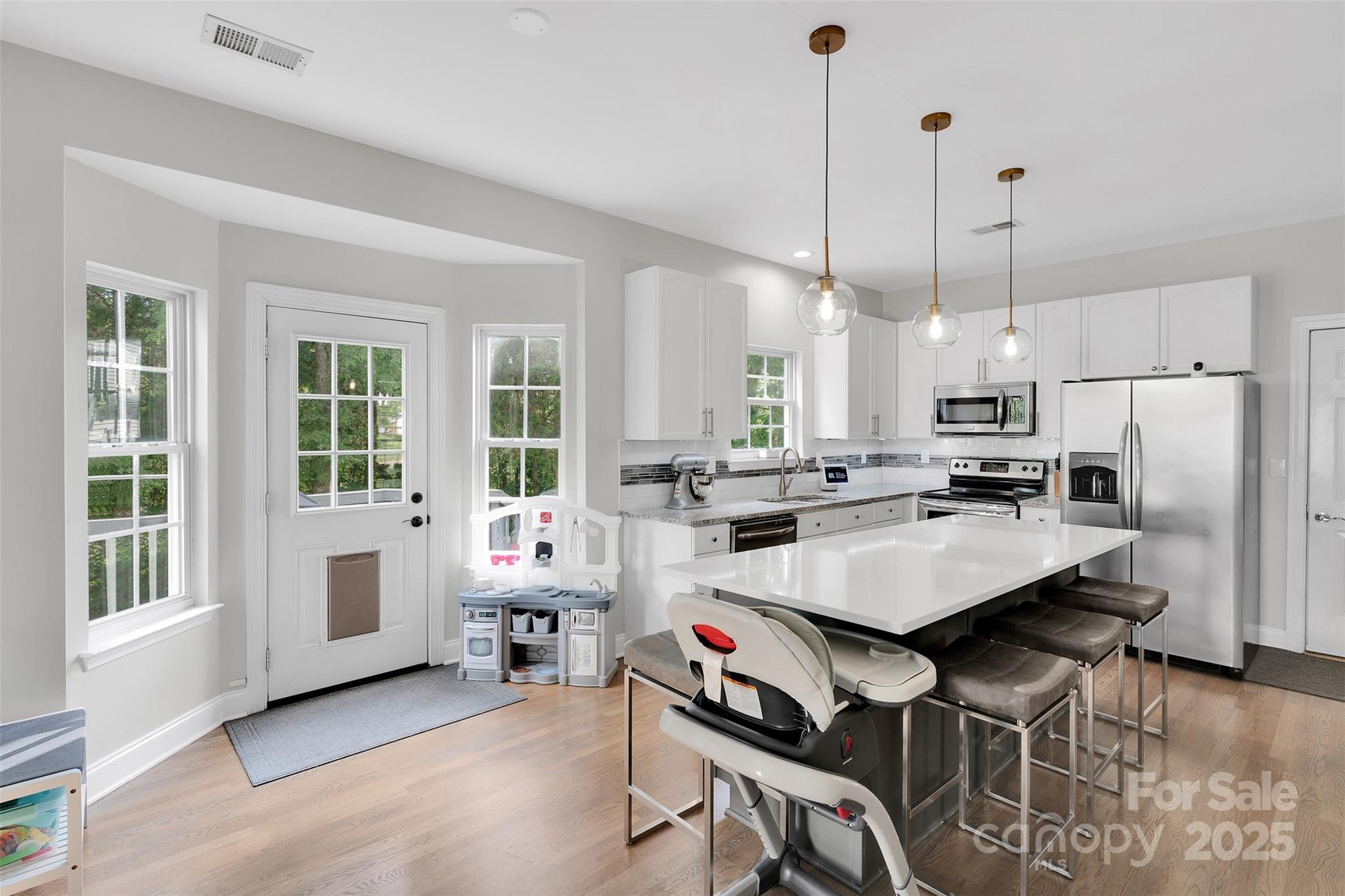 13516 Honeytree Lane Property Photo 13