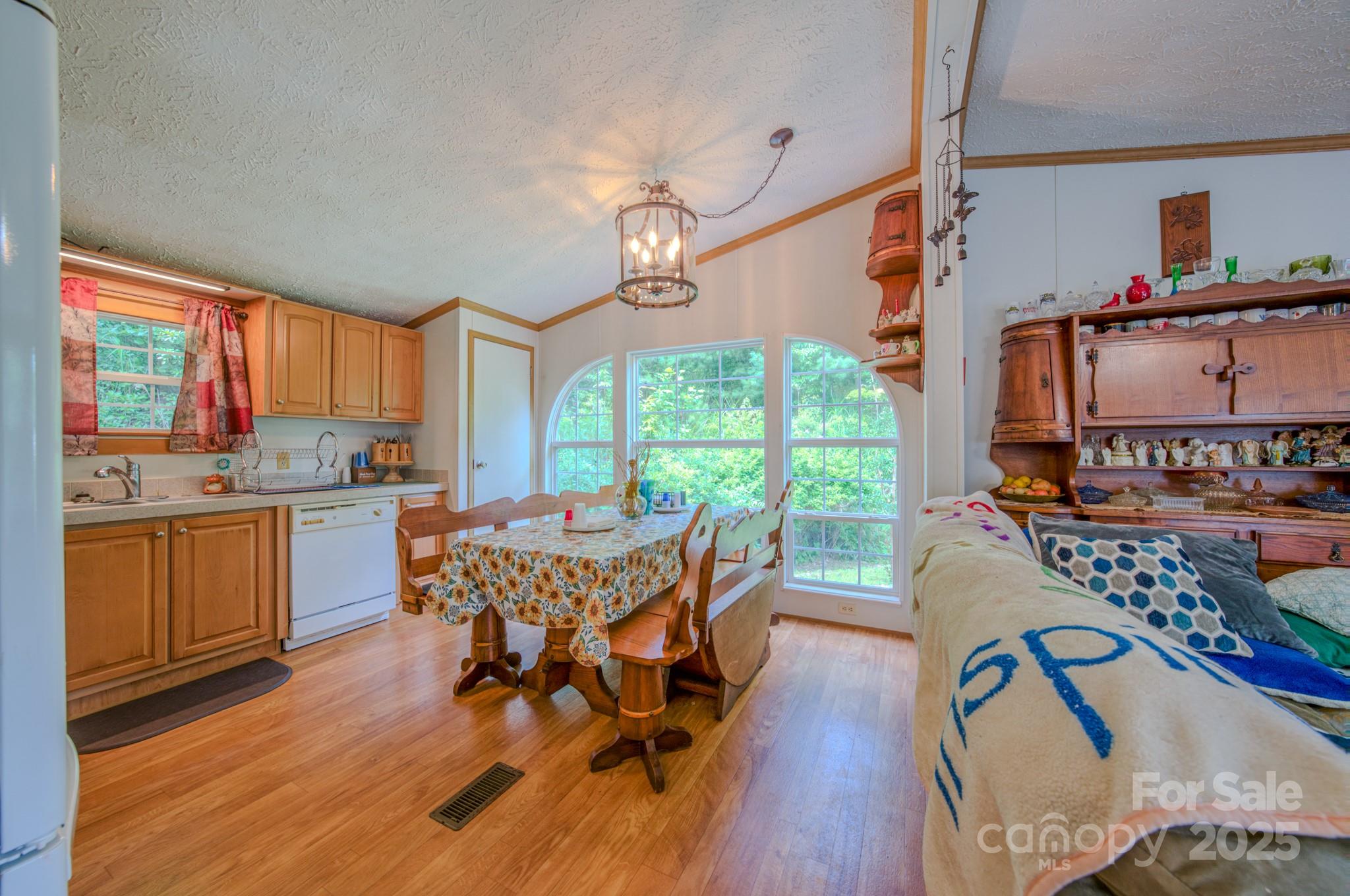 192 Lady Bug Lane Property Photo 13