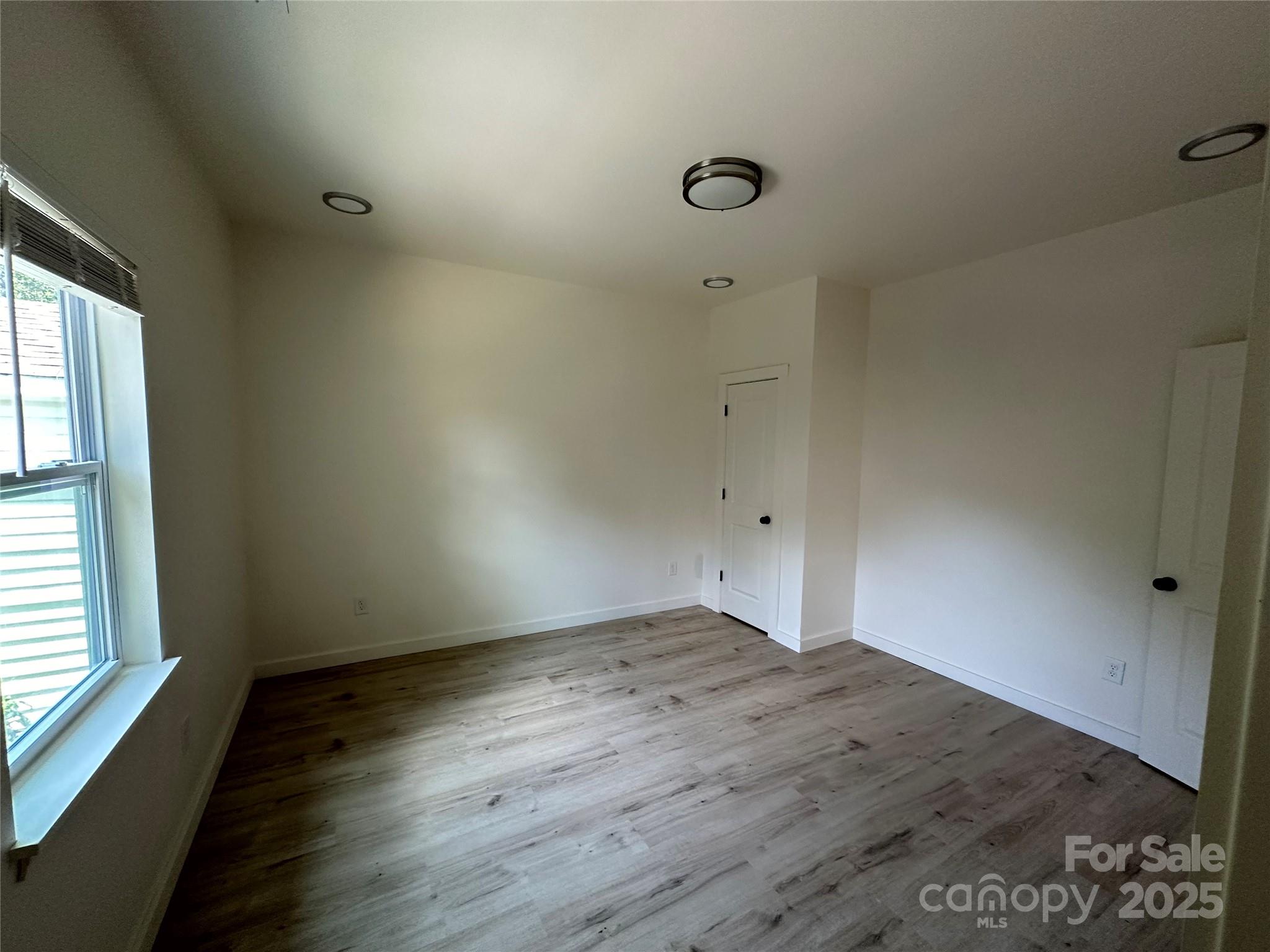 1409 Enochville Road Property Photo 8
