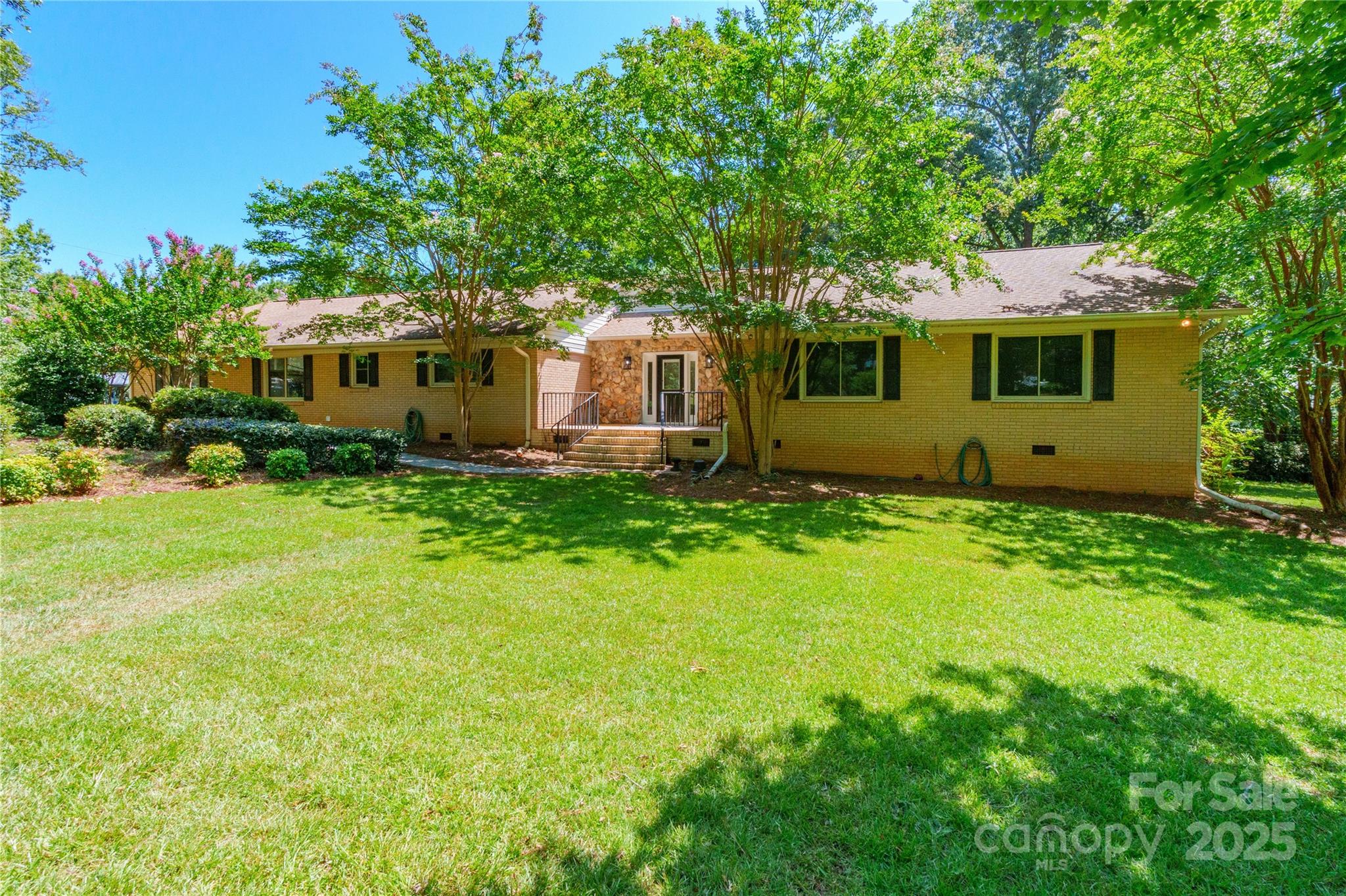 1490 Quiet Acres Circle Property Photo 3