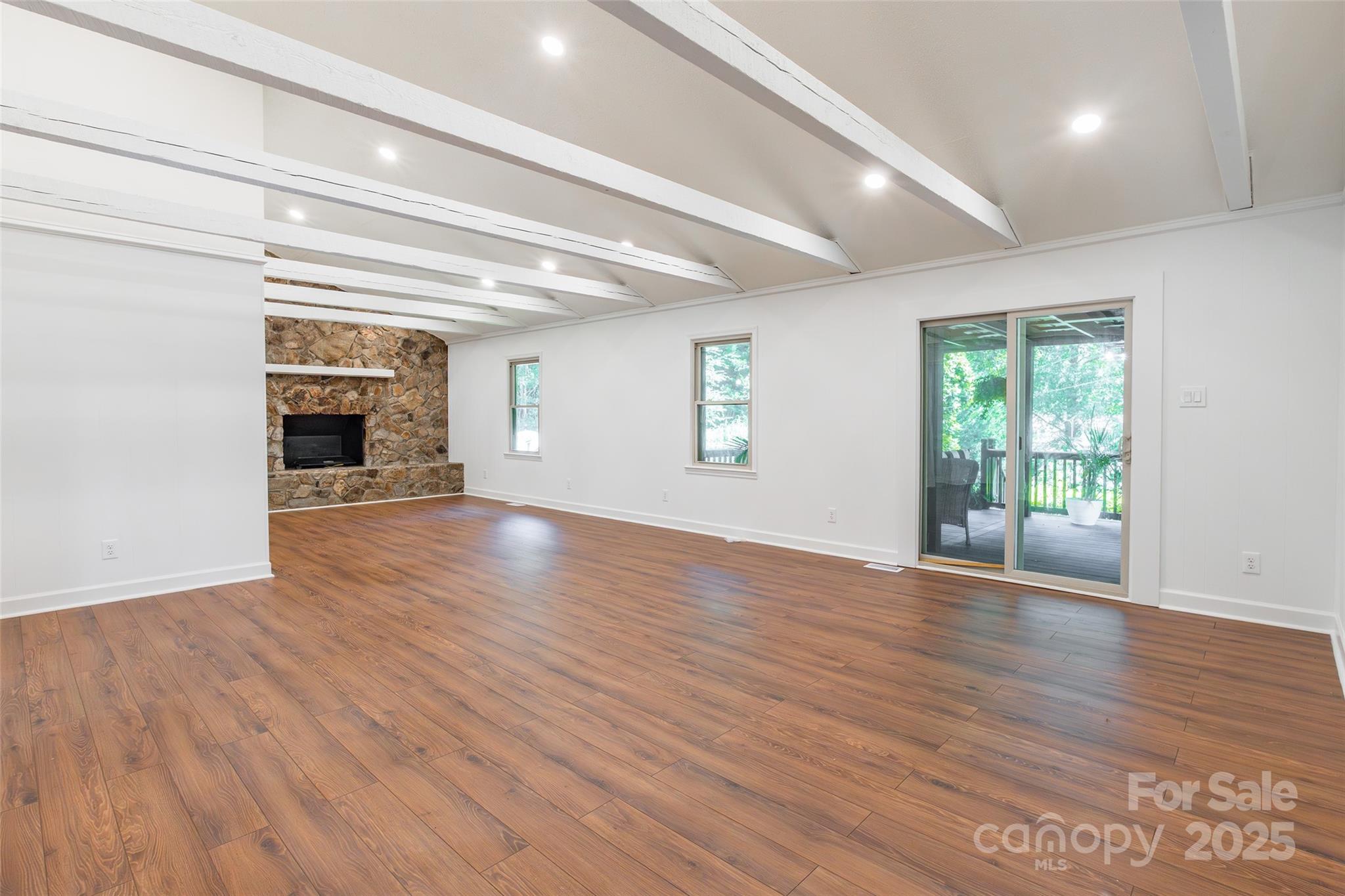 1490 Quiet Acres Circle Property Photo 6
