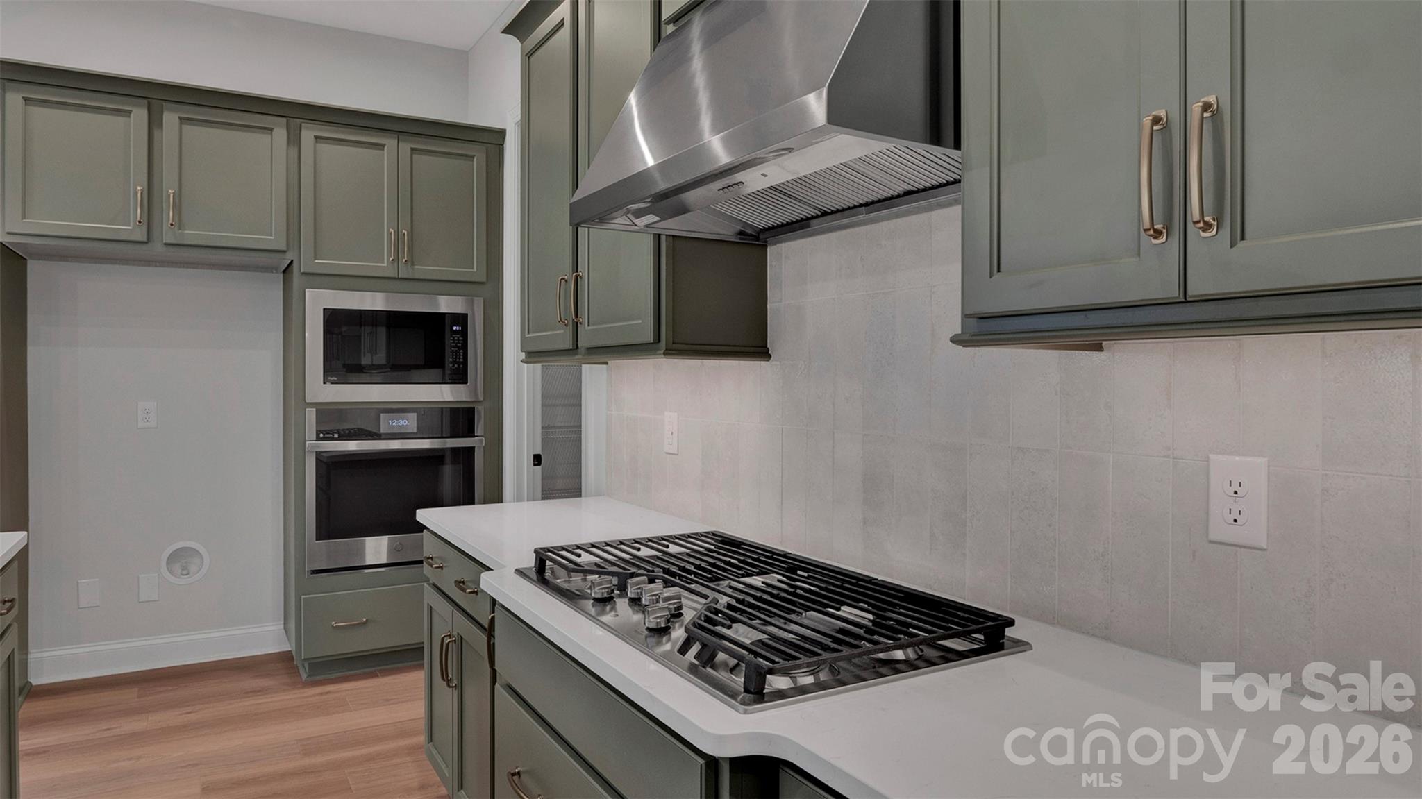 3023 Lake Como Drive Property Photo 3