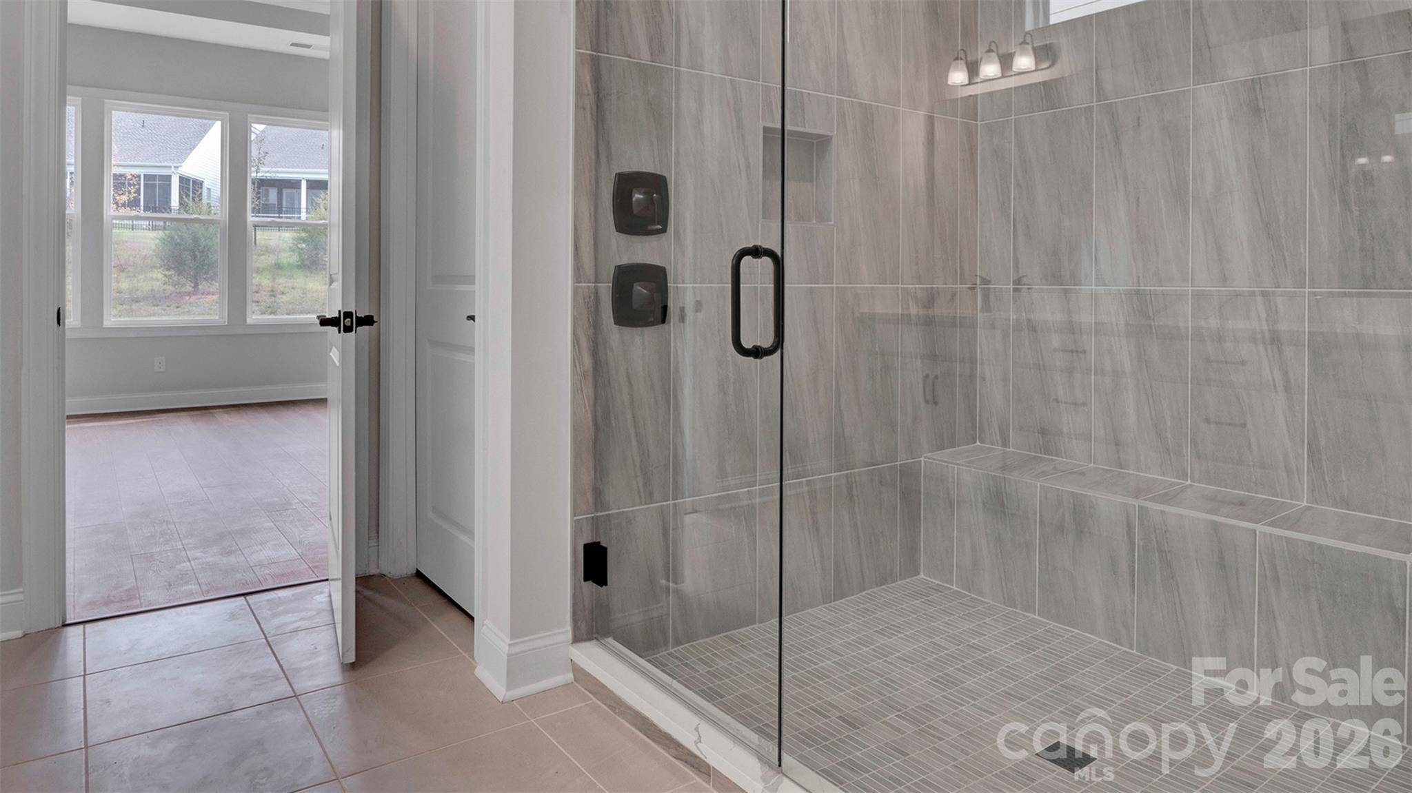 3023 Lake Como Drive Property Photo 8