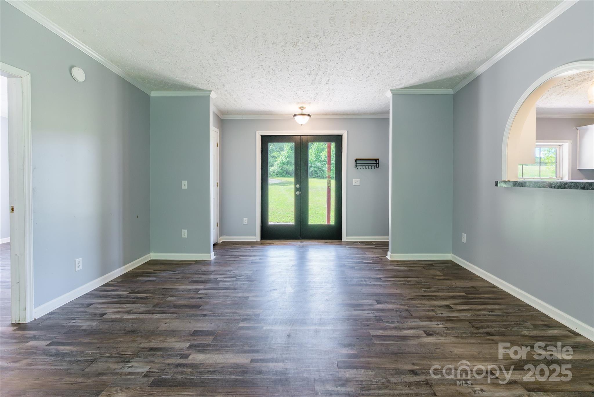 2320 Colvin Road Property Photo 5