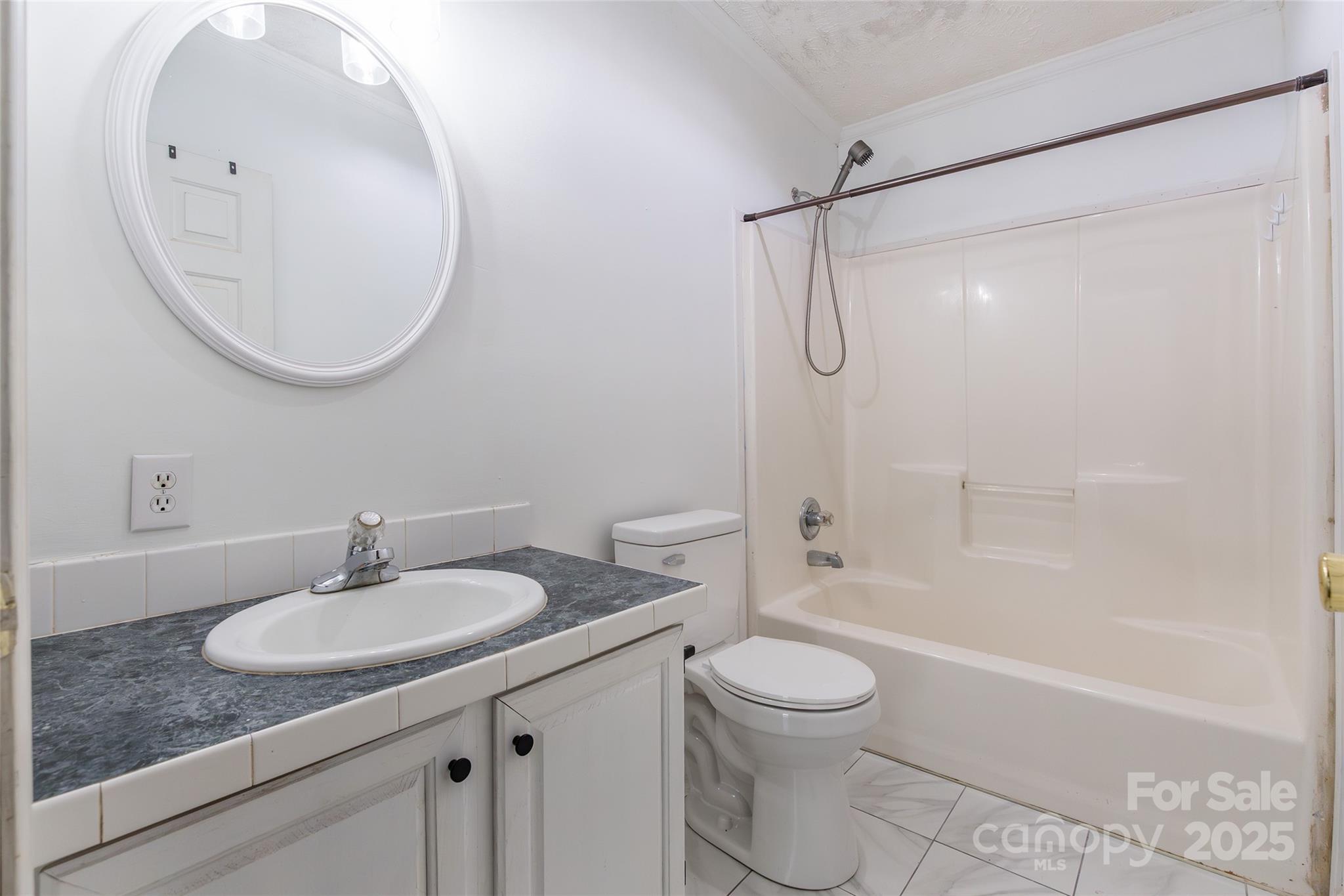 2320 Colvin Road Property Photo 27