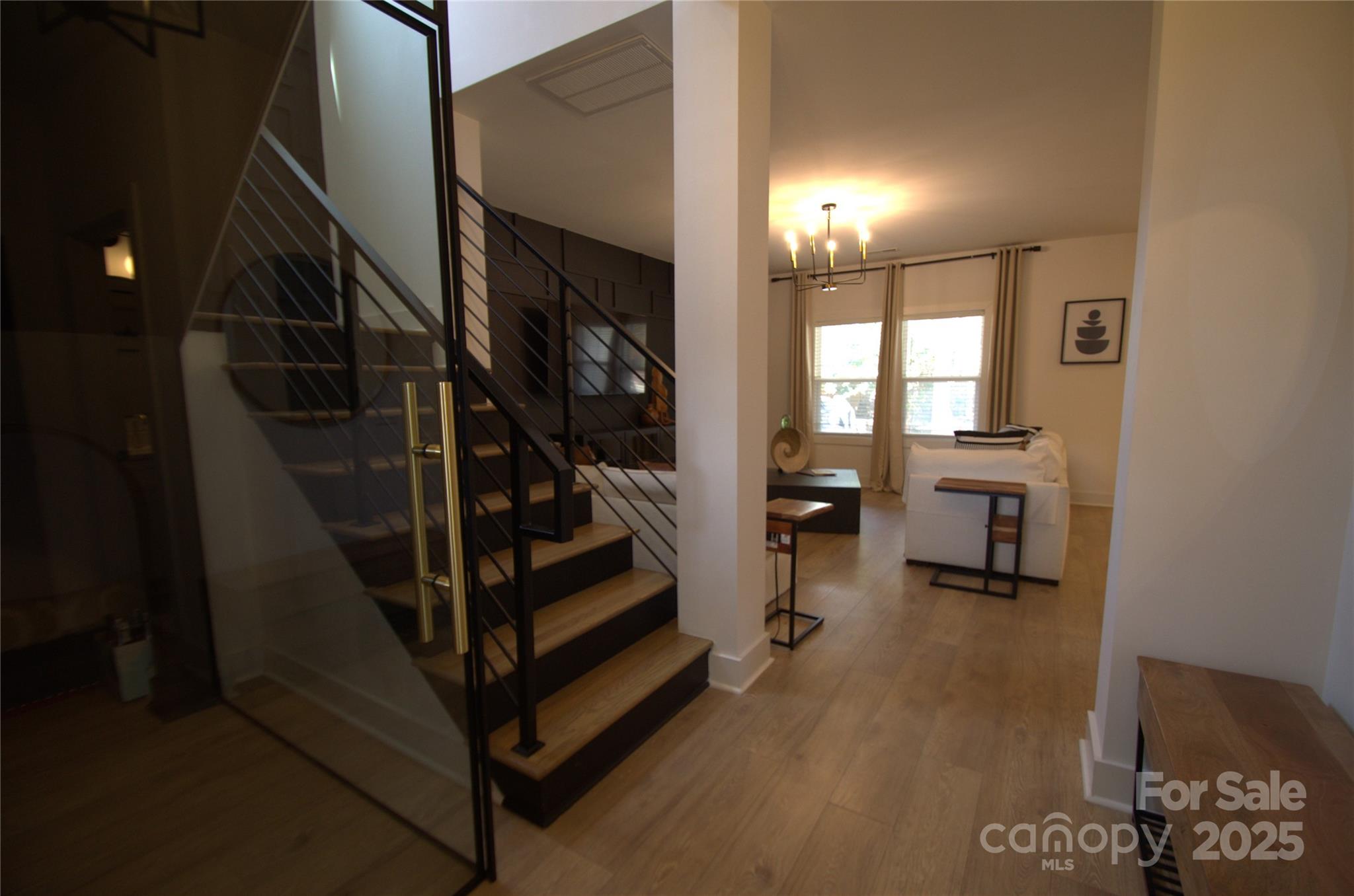 651 Tennyson Drive Property Photo 9