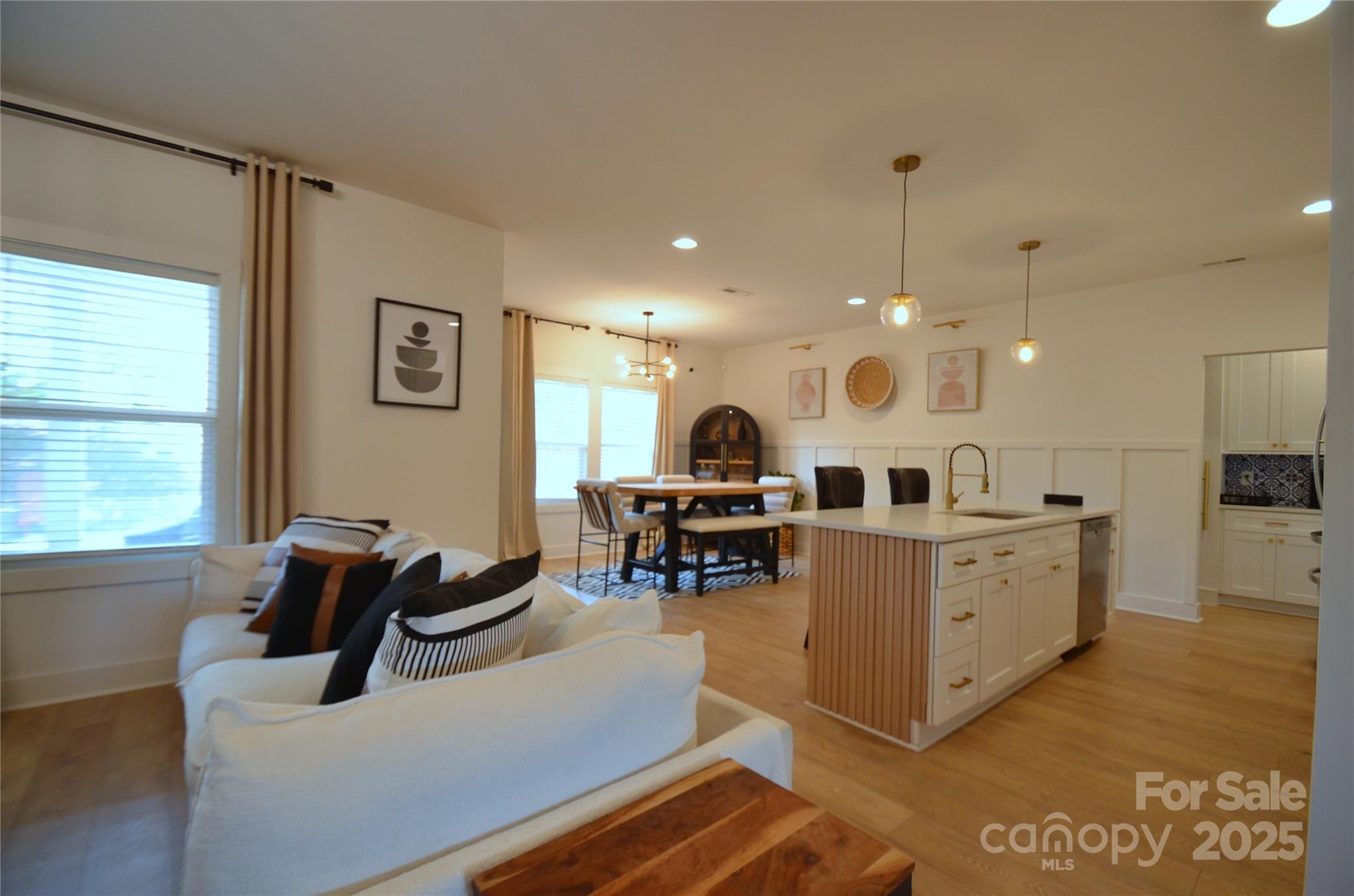 651 Tennyson Drive Property Photo 11