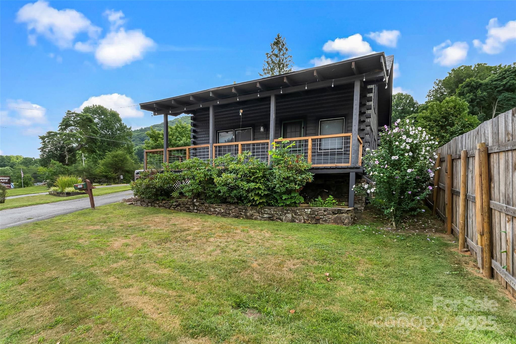 1623 Soco Road Property Photo 1