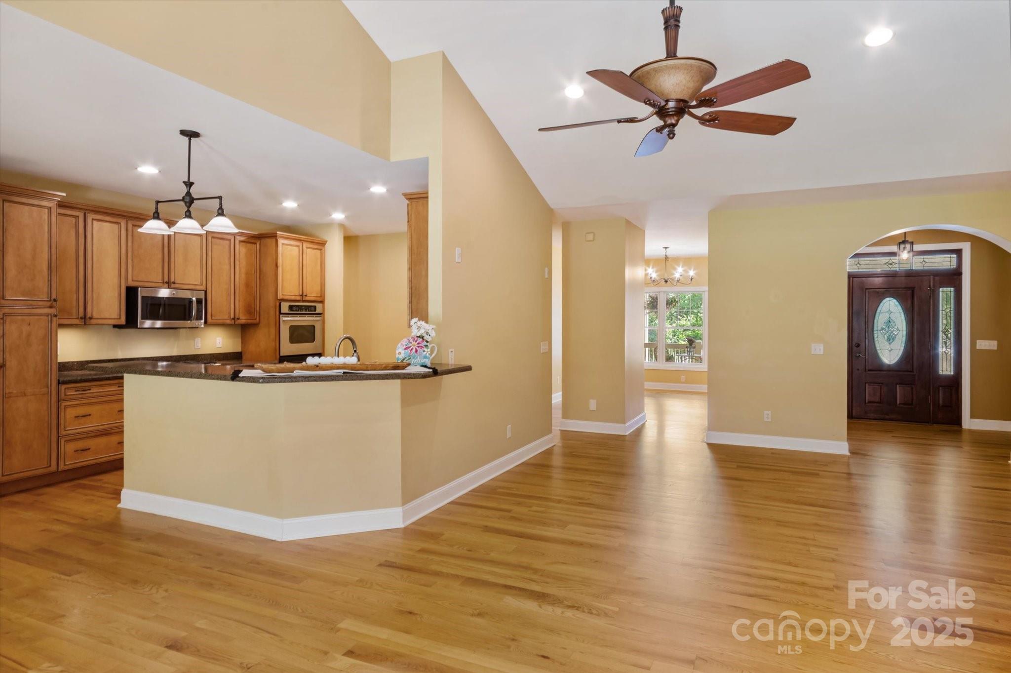 209 Duncan Estate Drive Property Photo 8