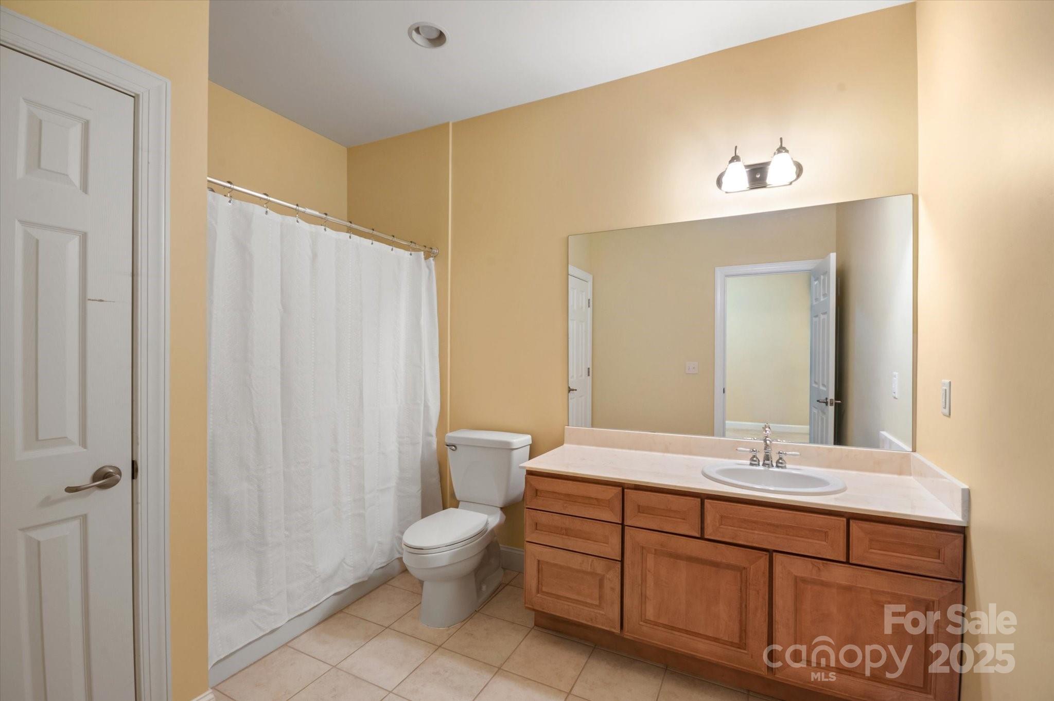 209 Duncan Estate Drive Property Photo 30