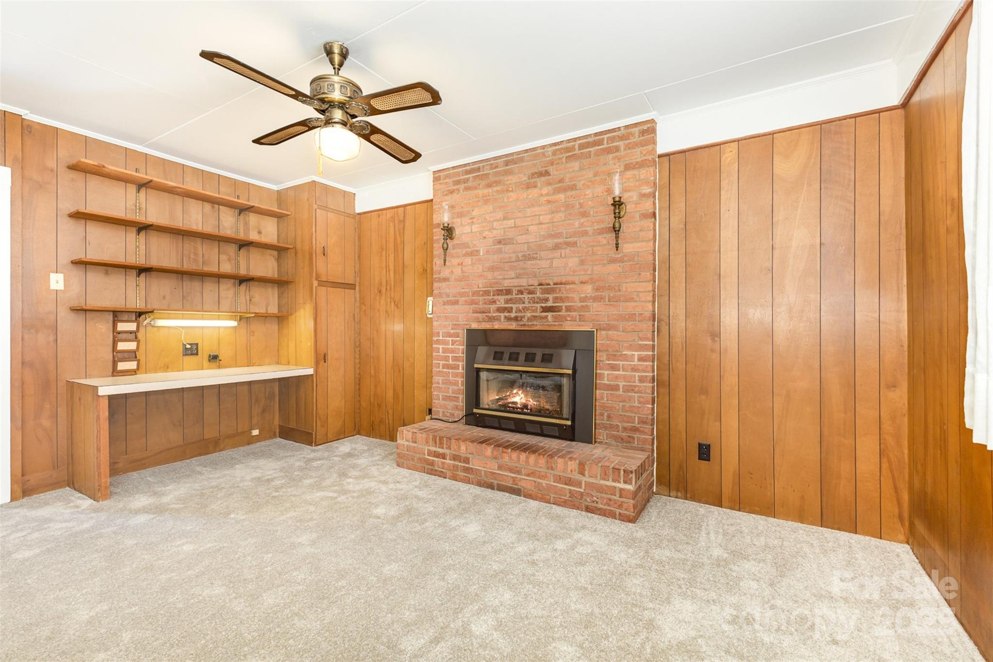 754 Cambridge Circle Property Photo 8