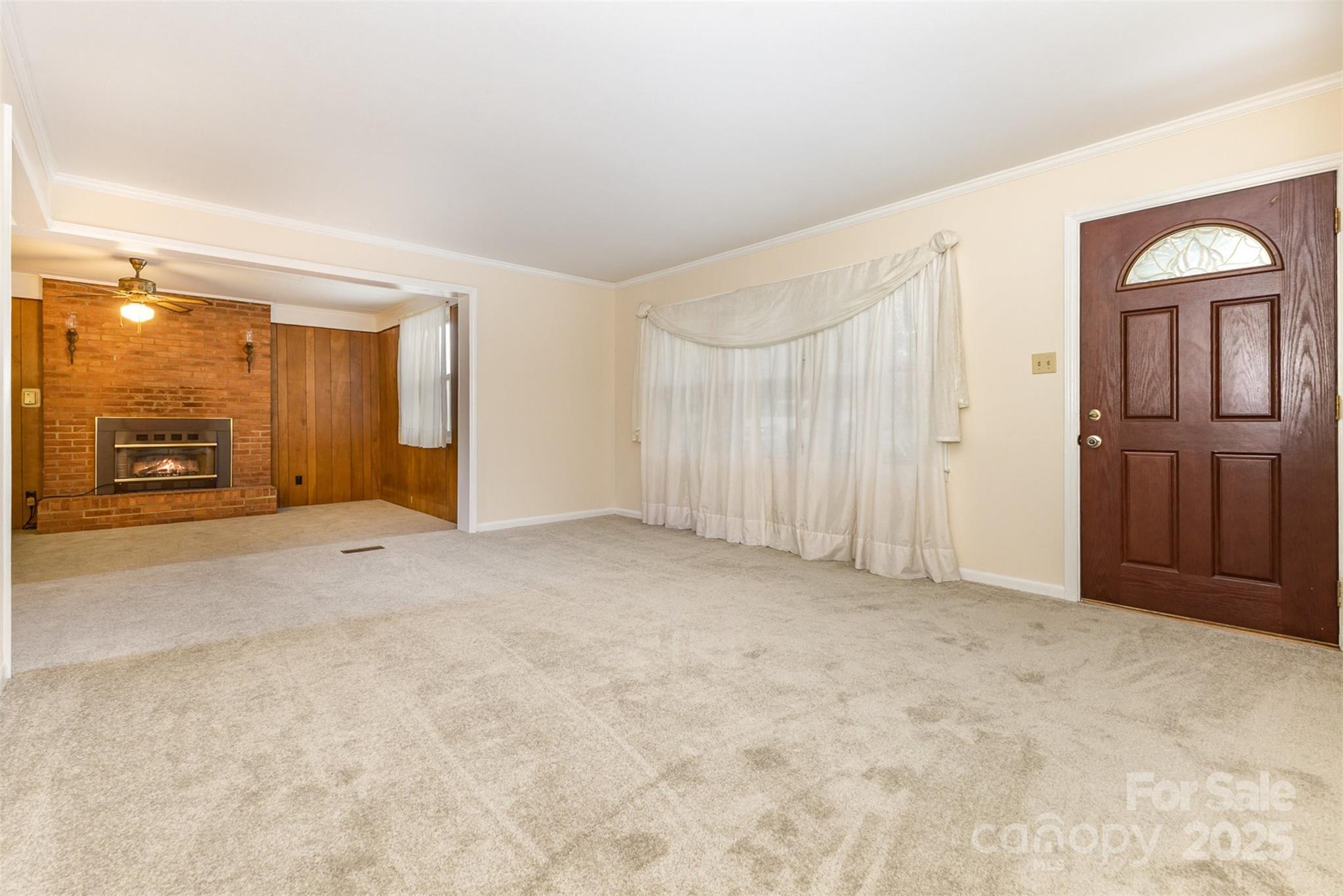 754 Cambridge Circle Property Photo 11