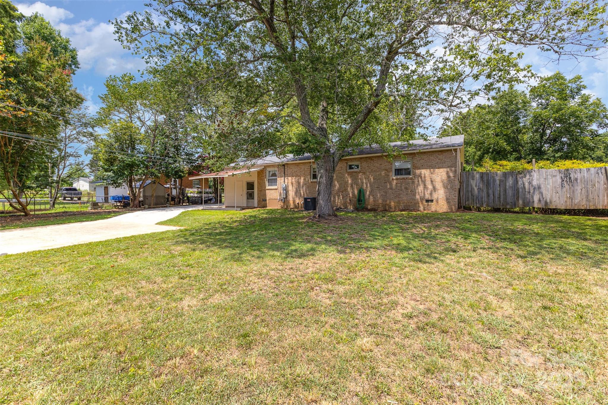 754 Cambridge Circle Property Photo 24