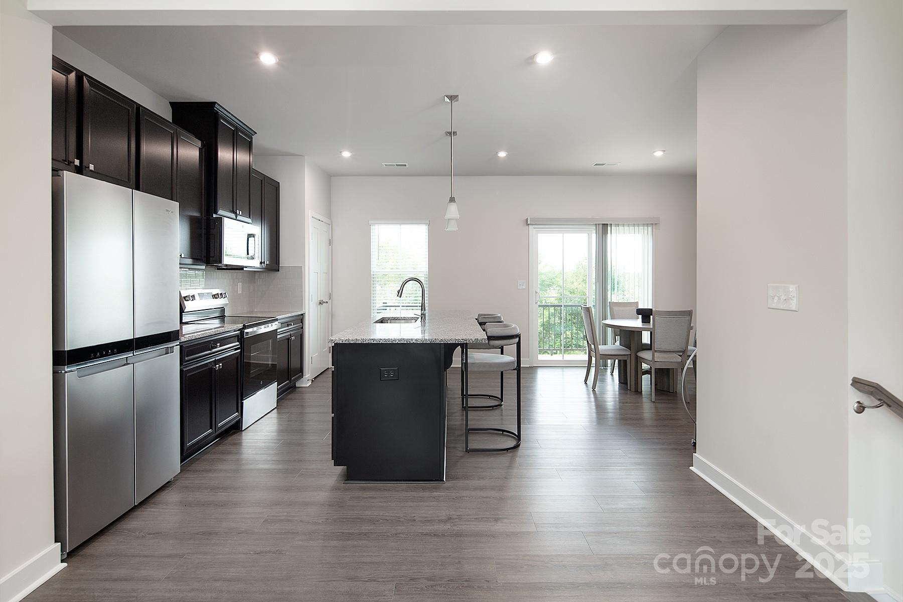 9910 Oaklawn Boulevard Property Photo 6