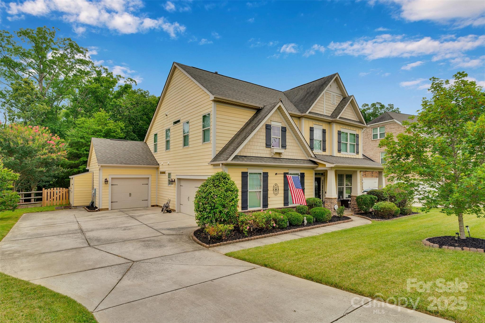 5105 Forest Knoll Court Property Photo 1