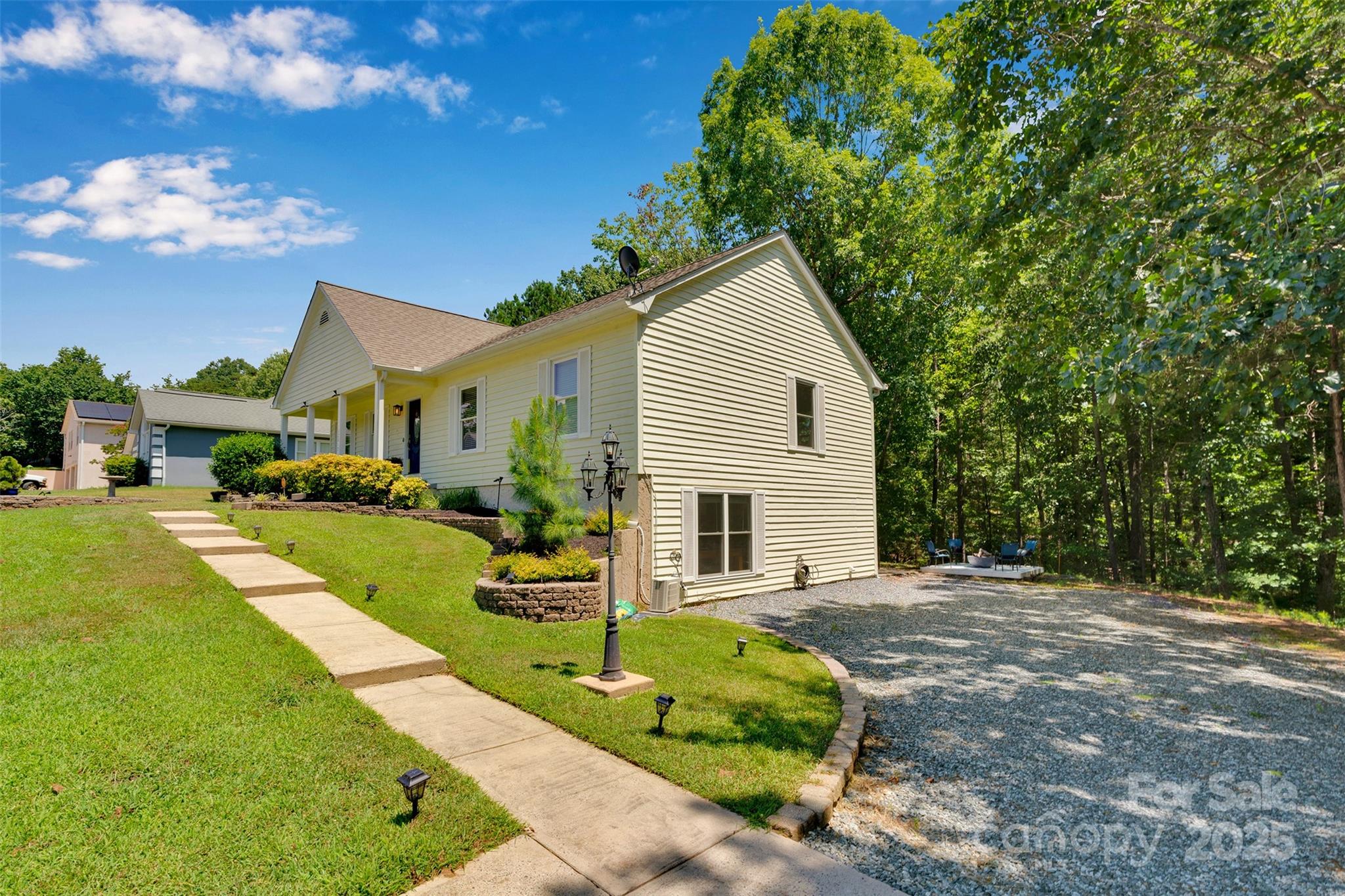 12017 Baywoods Drive Property Photo 2