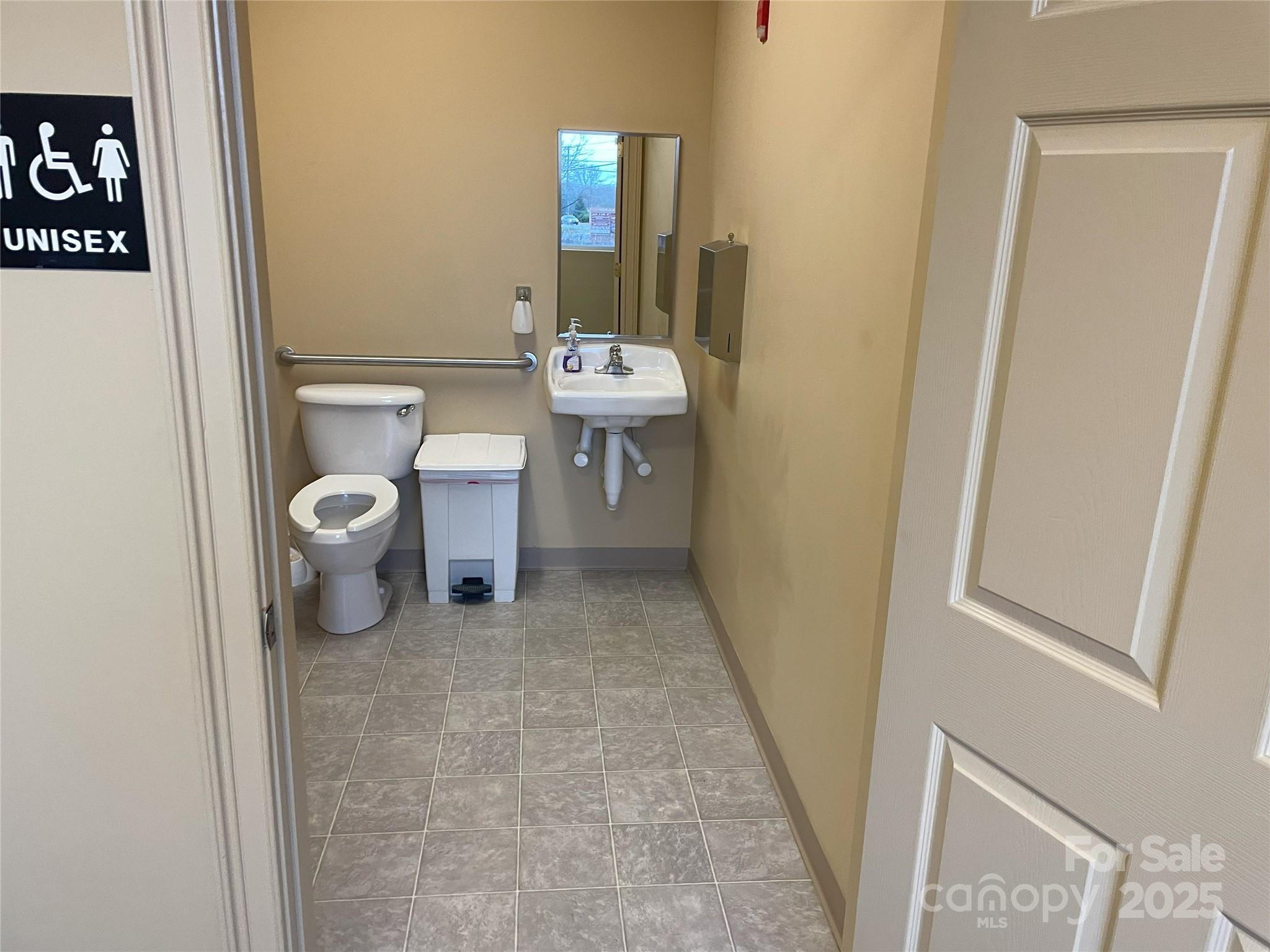 107 Kilson Drive 206 Property Photo 10