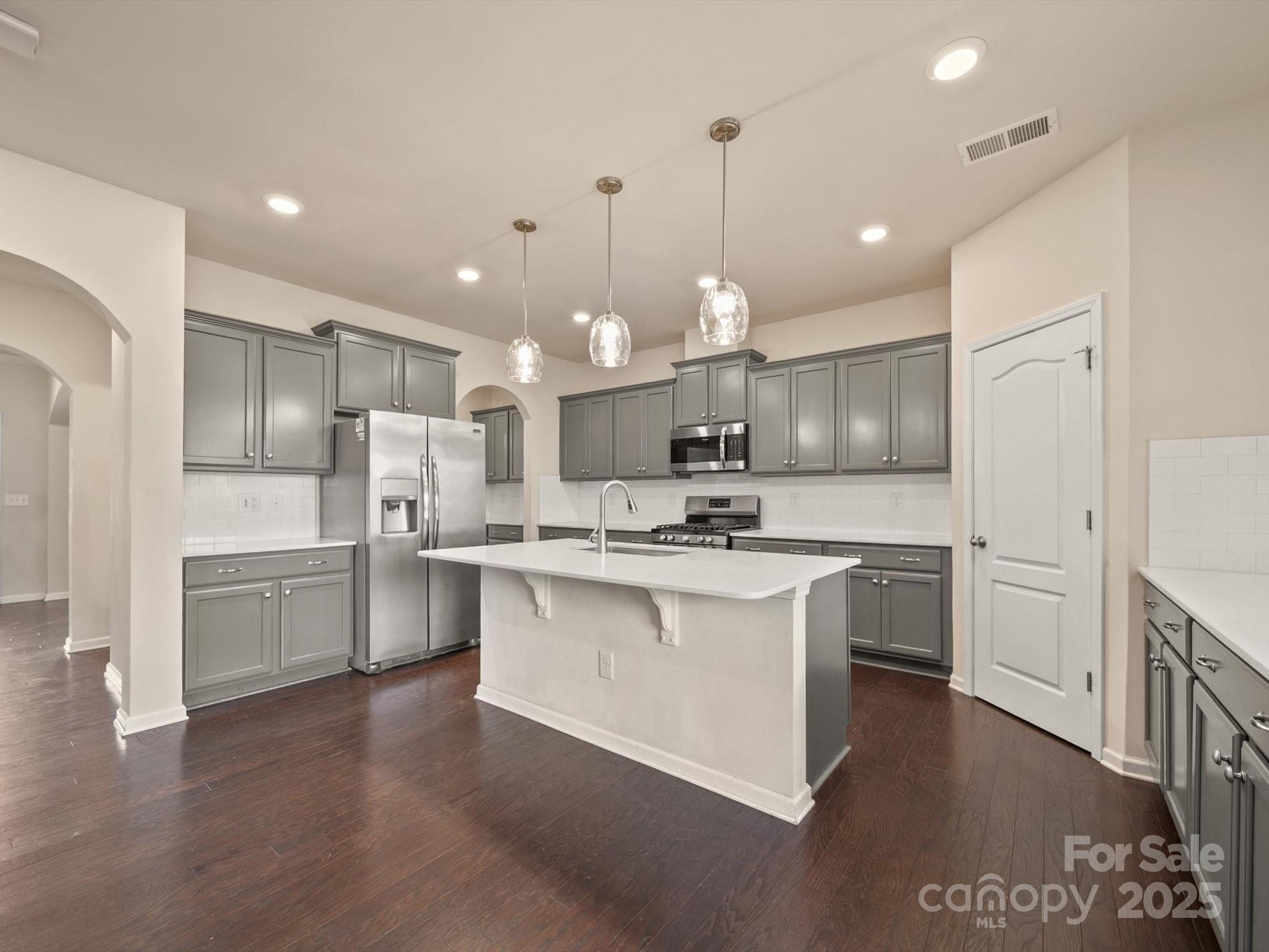 1067 Winnett Drive Property Photo 10