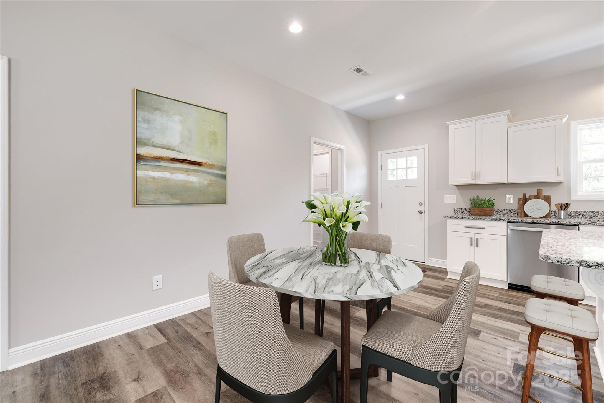 304 East Street Property Photo 6
